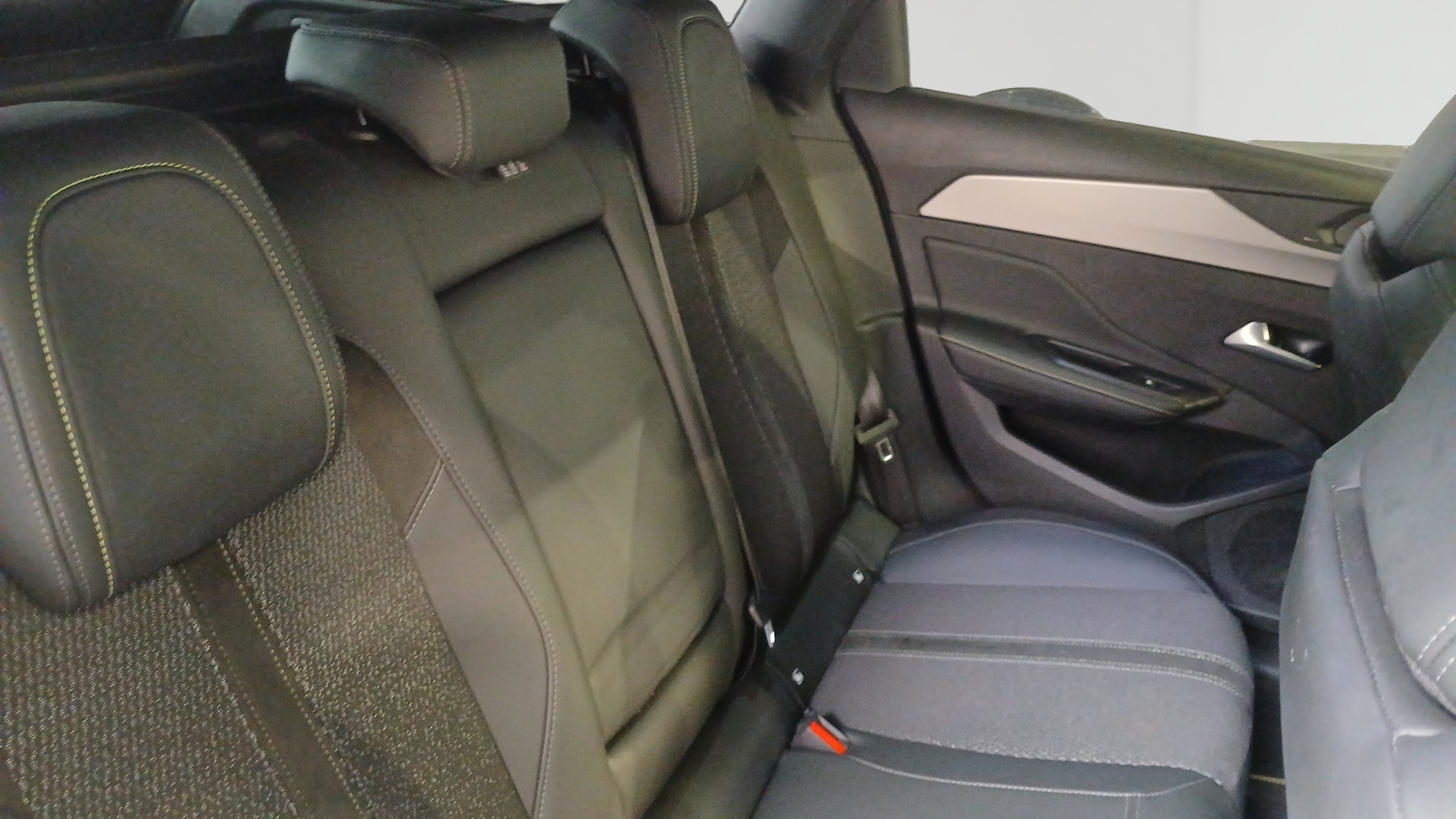 Photo 9 du véhicule PEUGEOT 308 SW