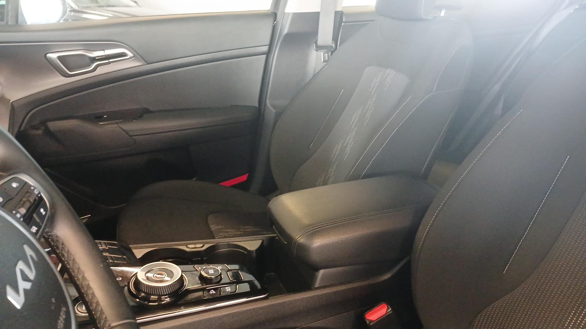 Photo 25 du véhicule KIA SPORTAGE