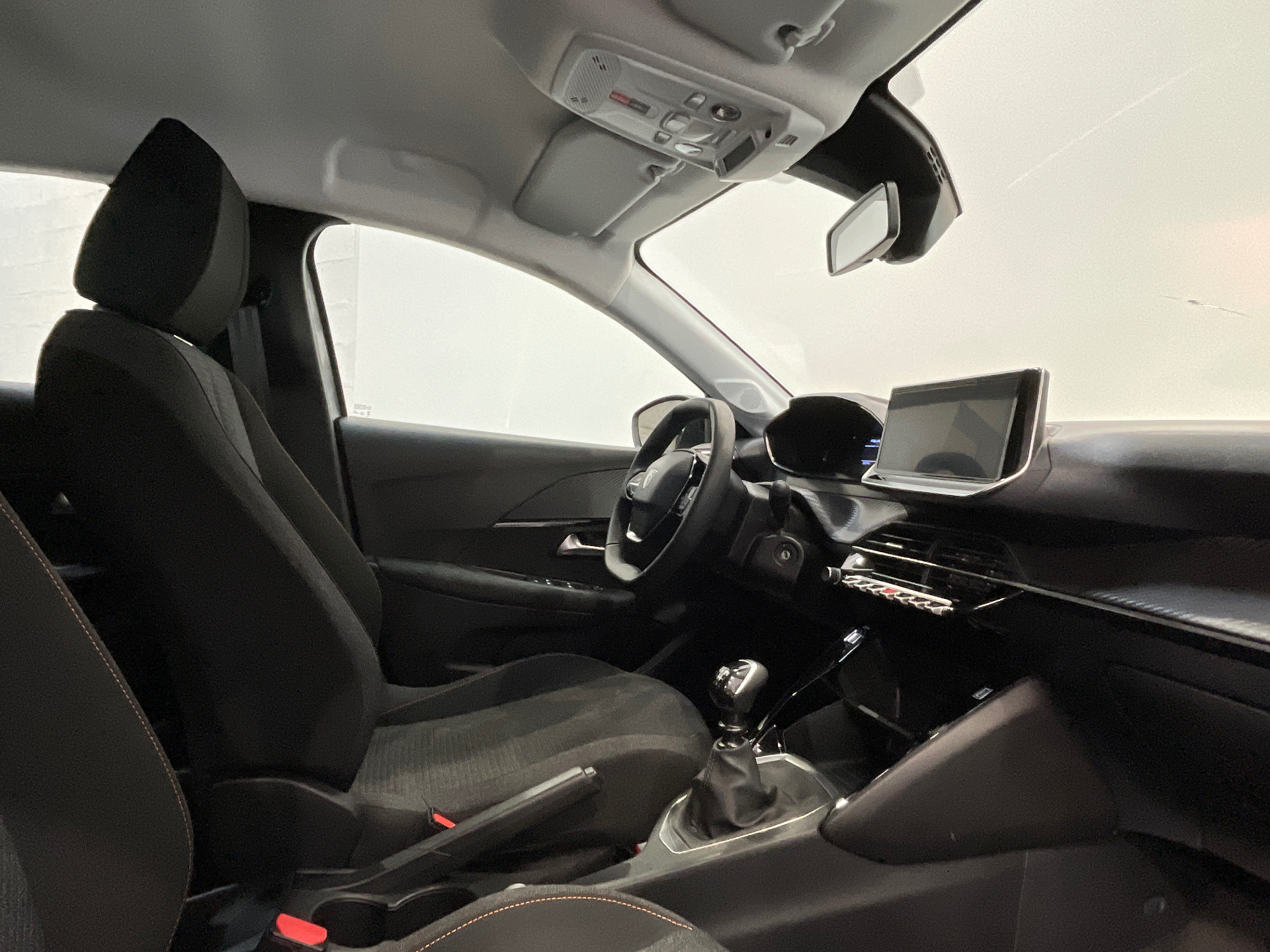 Photo 20 du véhicule PEUGEOT 208