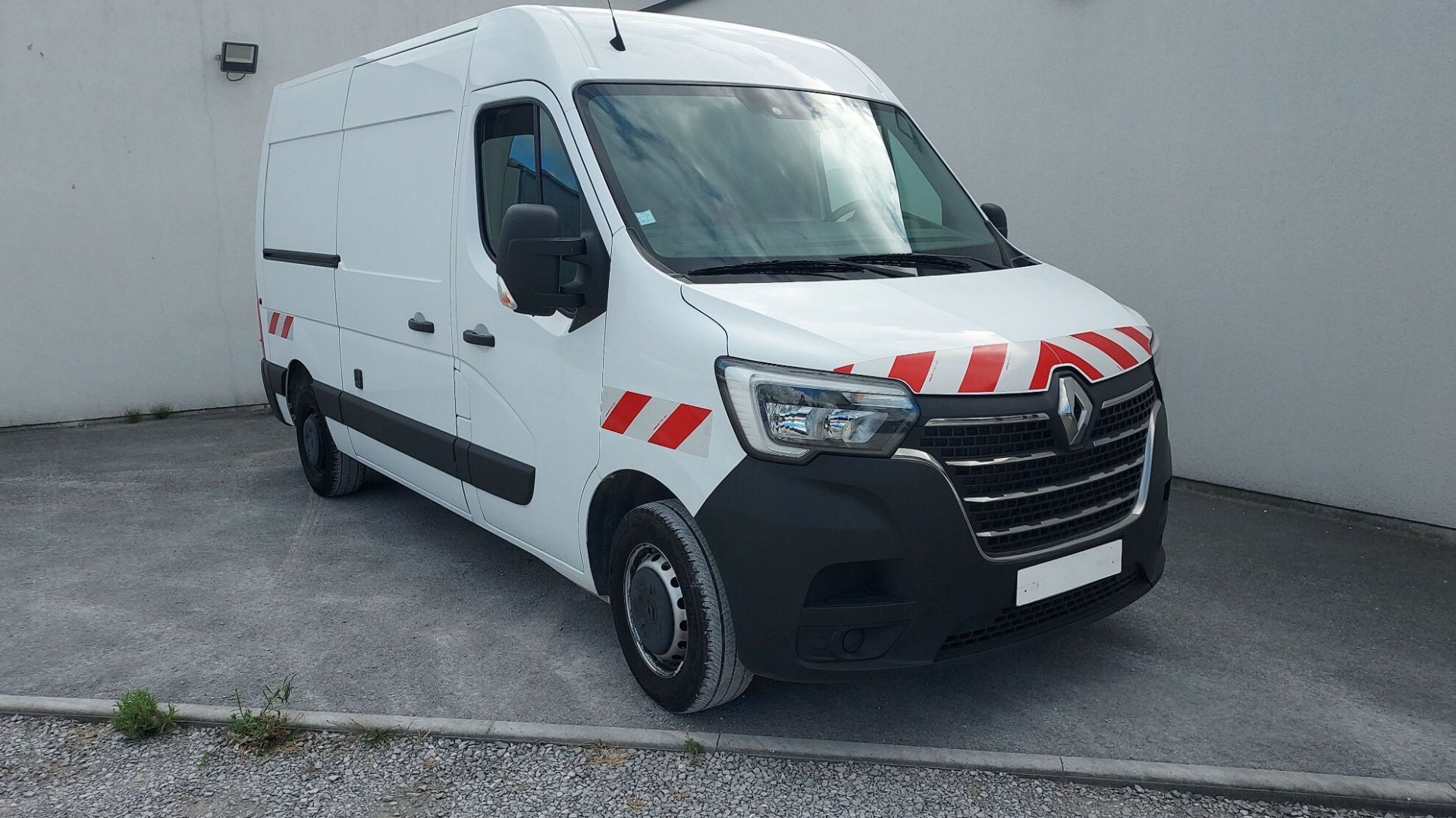 RENAULT MASTER FGN TRAC F3500 L2H2 BLUE DCI 135 GRAND CONFORT
