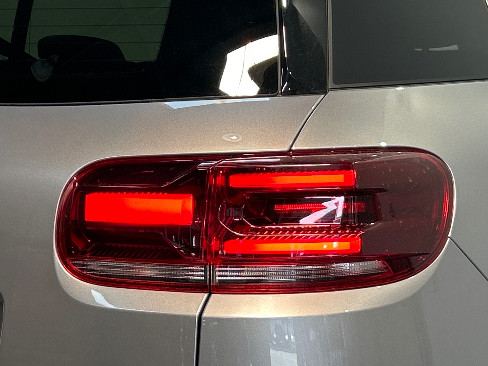 Photo 8 du véhicule CITROEN C5 AIRCROSS