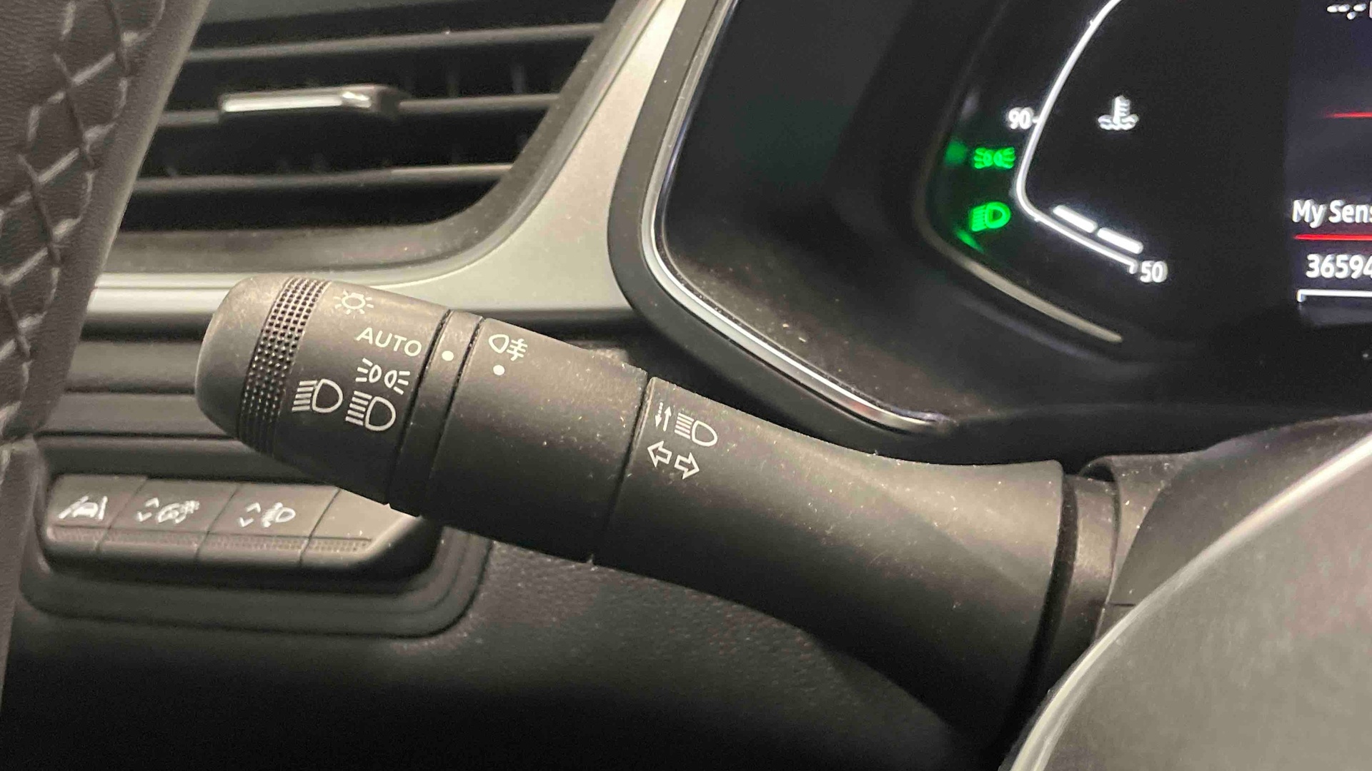 Photo 21 du véhicule RENAULT CAPTUR