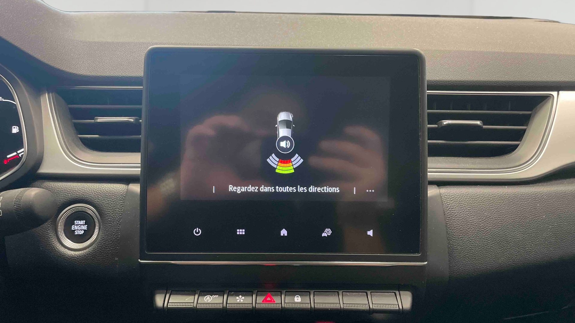 Photo 12 du véhicule RENAULT CAPTUR