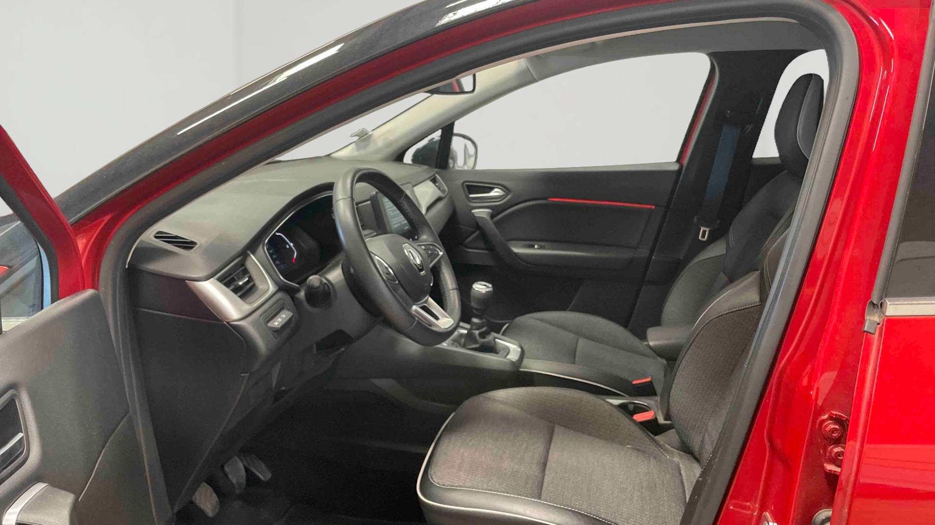 Photo 9 du véhicule RENAULT CAPTUR