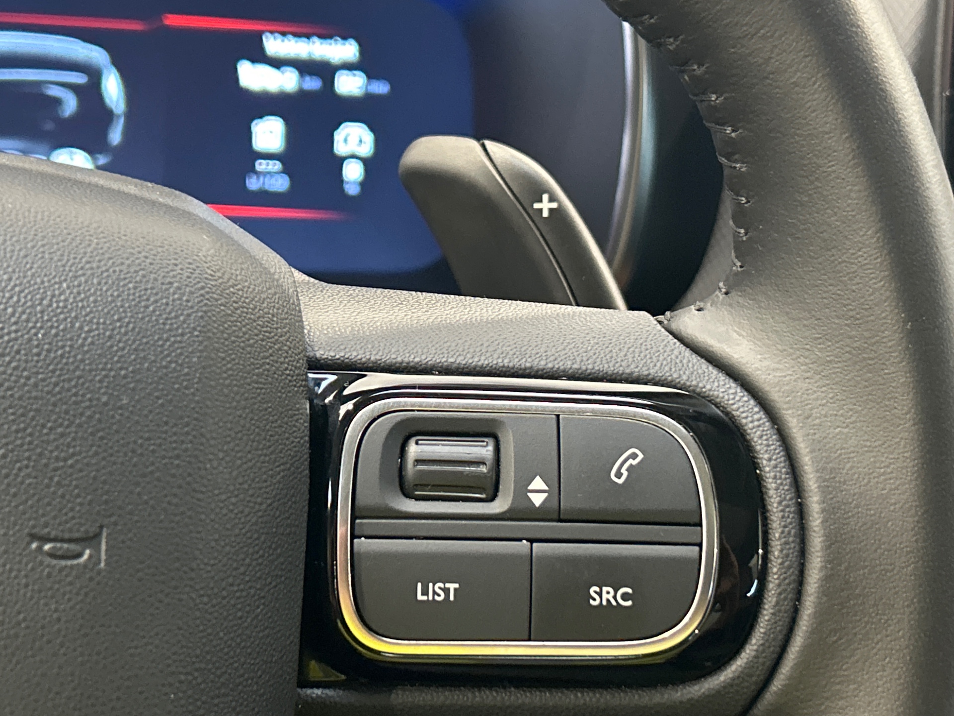 Photo 26 du véhicule CITROEN C5 AIRCROSS