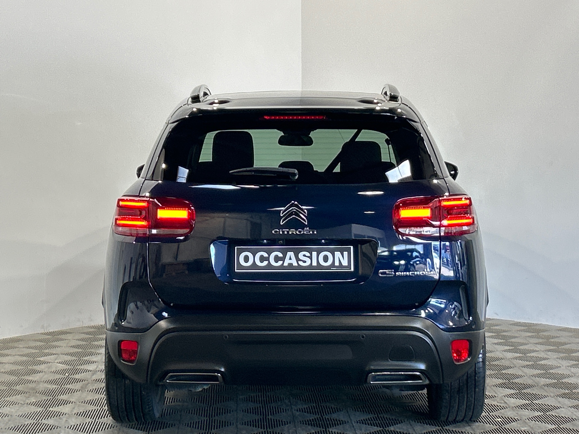 Photo 5 du véhicule CITROEN C5 AIRCROSS