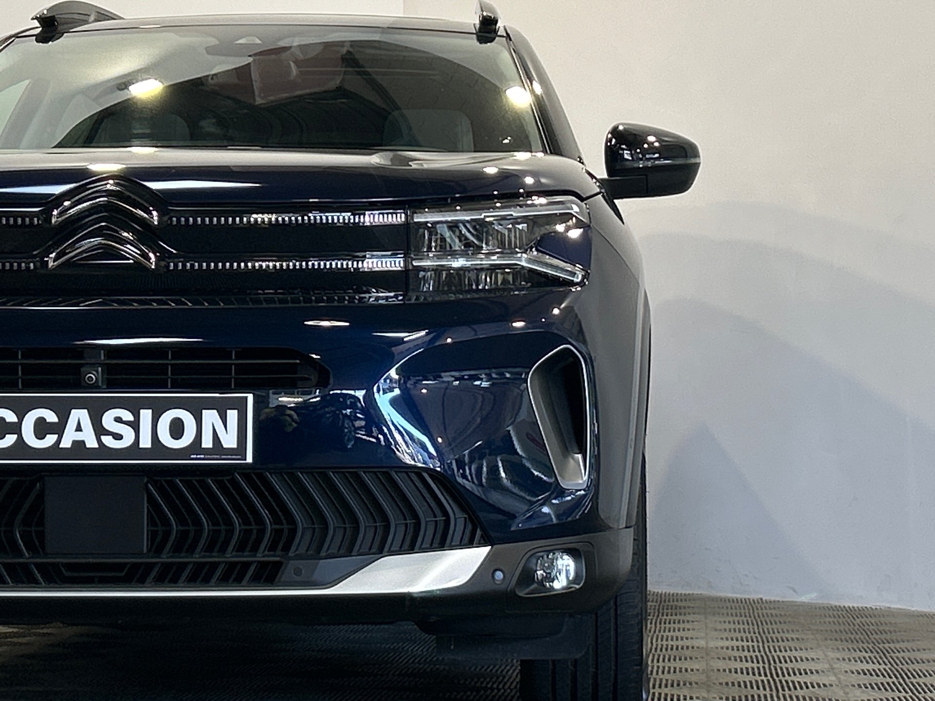 Photo 6 du véhicule CITROEN C5 AIRCROSS