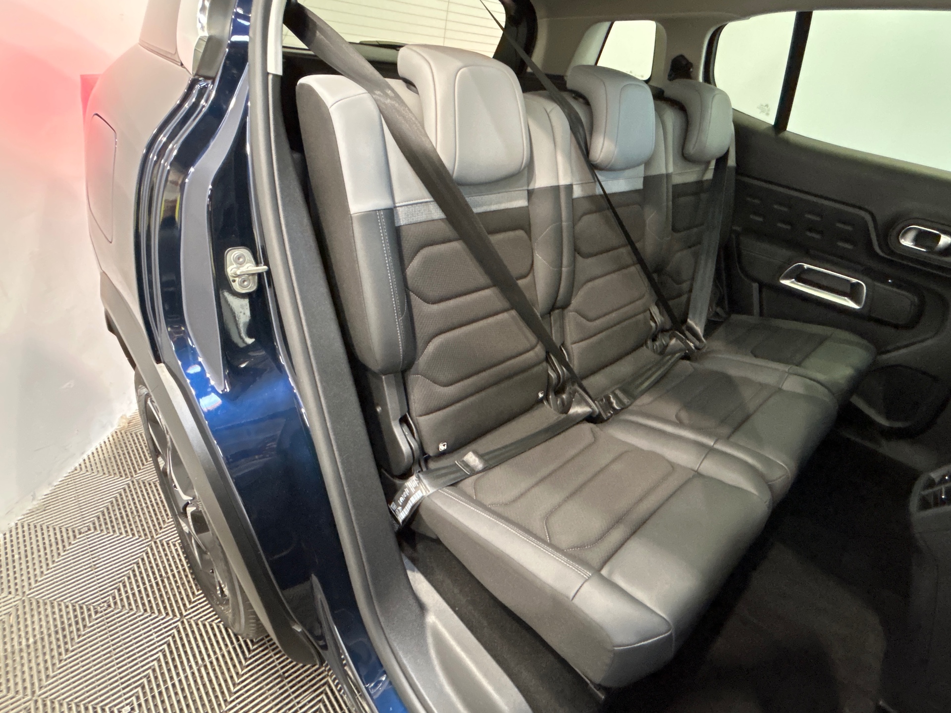 Photo 34 du véhicule CITROEN C5 AIRCROSS