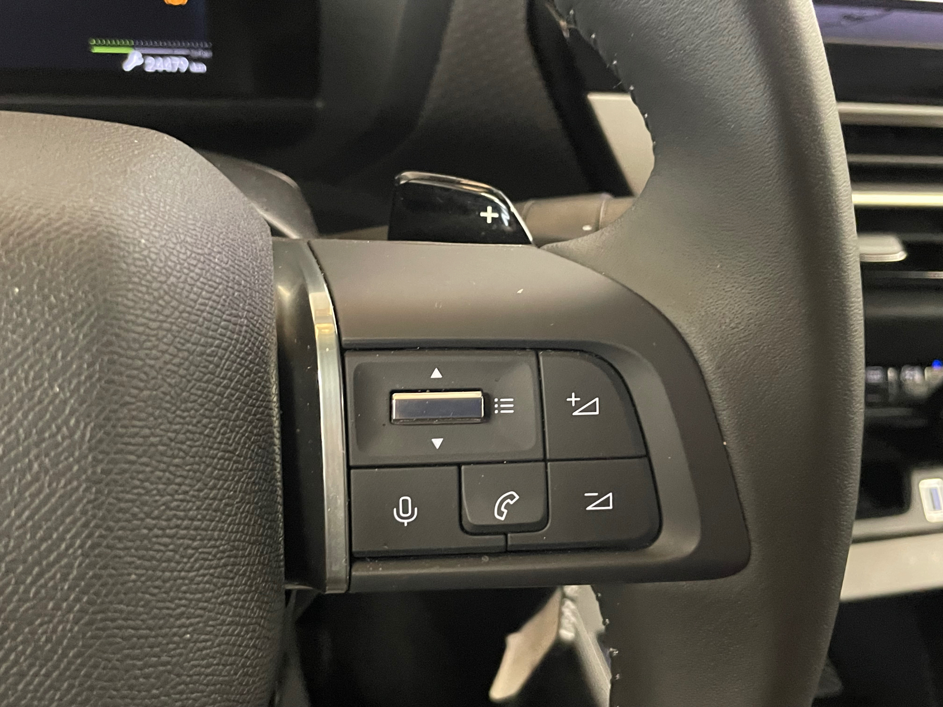 Photo 17 du véhicule CITROEN C4