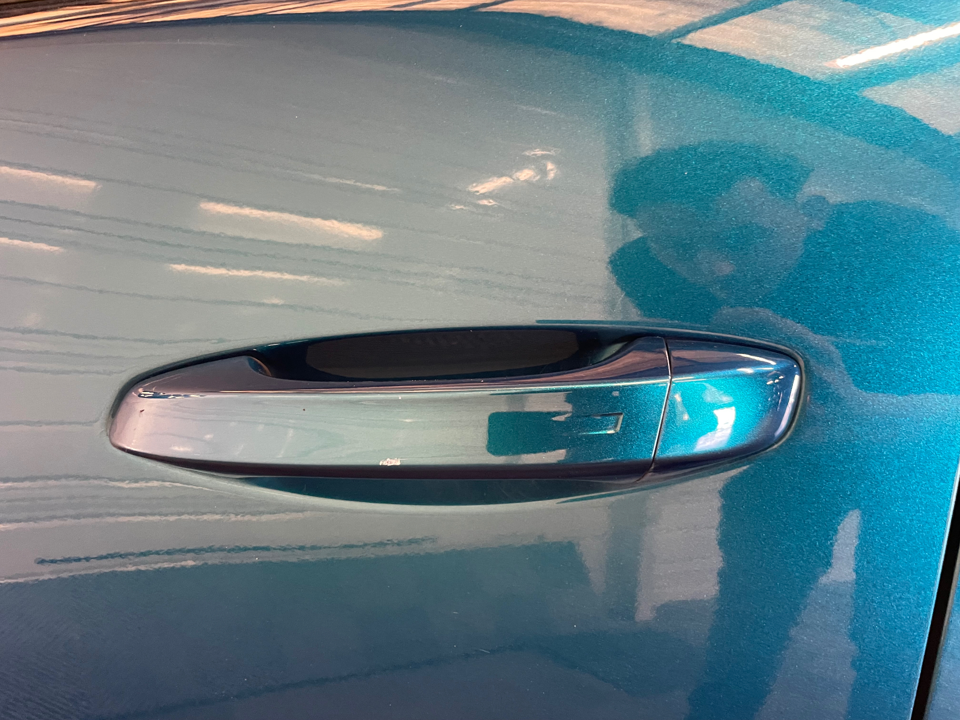 Photo 37 du véhicule PEUGEOT 408