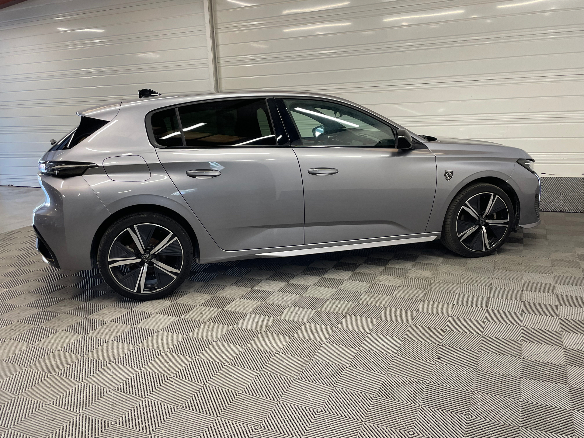 Photo 5 du véhicule PEUGEOT 308