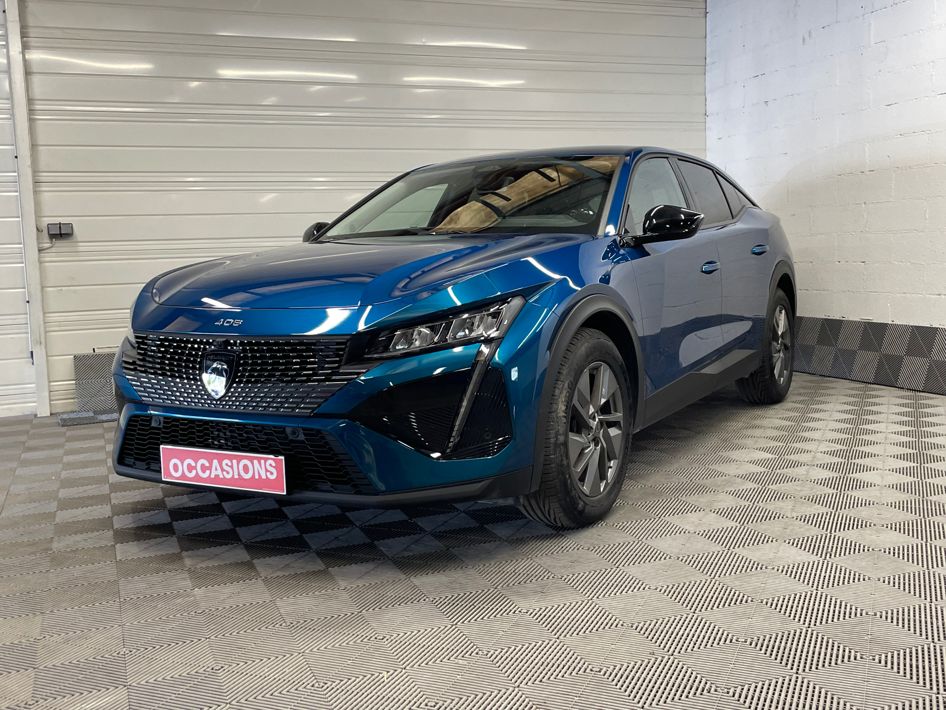 PEUGEOT 408