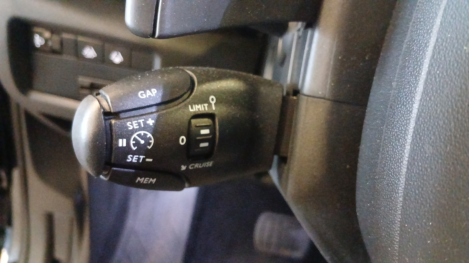 Photo 31 du véhicule CITROEN C5 AIRCROSS