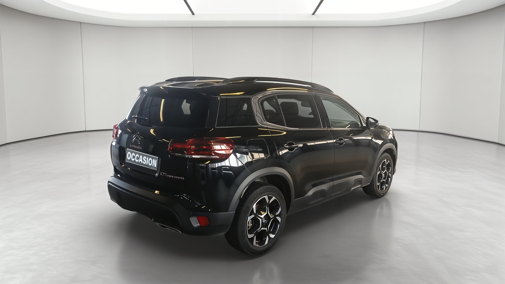 Photo 4 du véhicule CITROEN C5 AIRCROSS