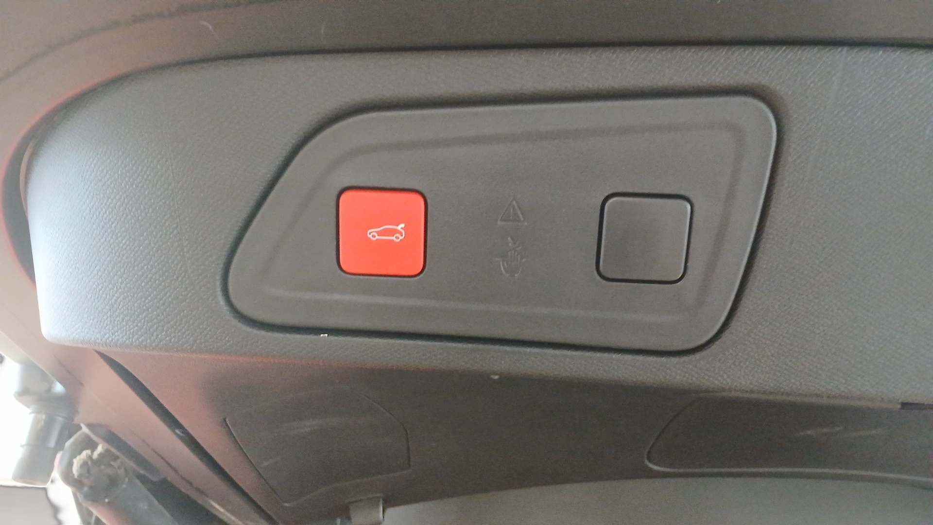 Photo 18 du véhicule CITROEN C5 AIRCROSS