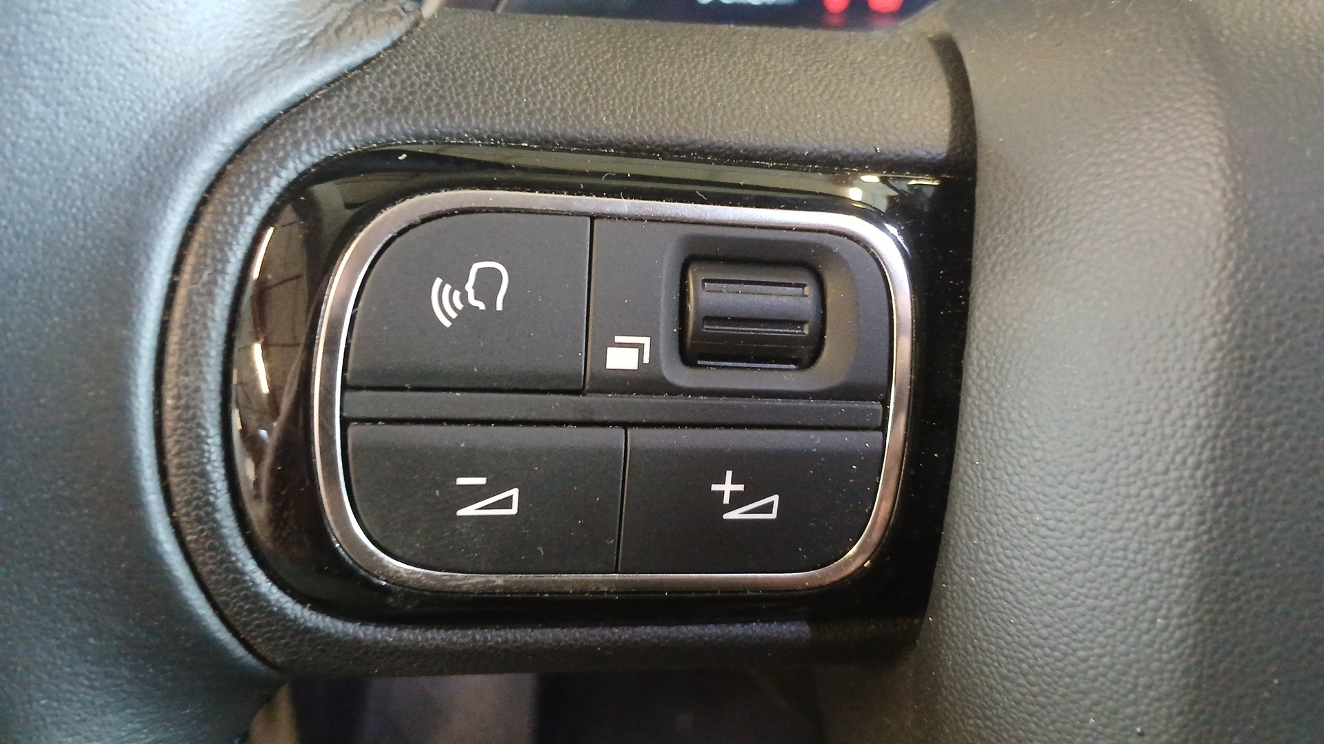Photo 28 du véhicule CITROEN C5 AIRCROSS