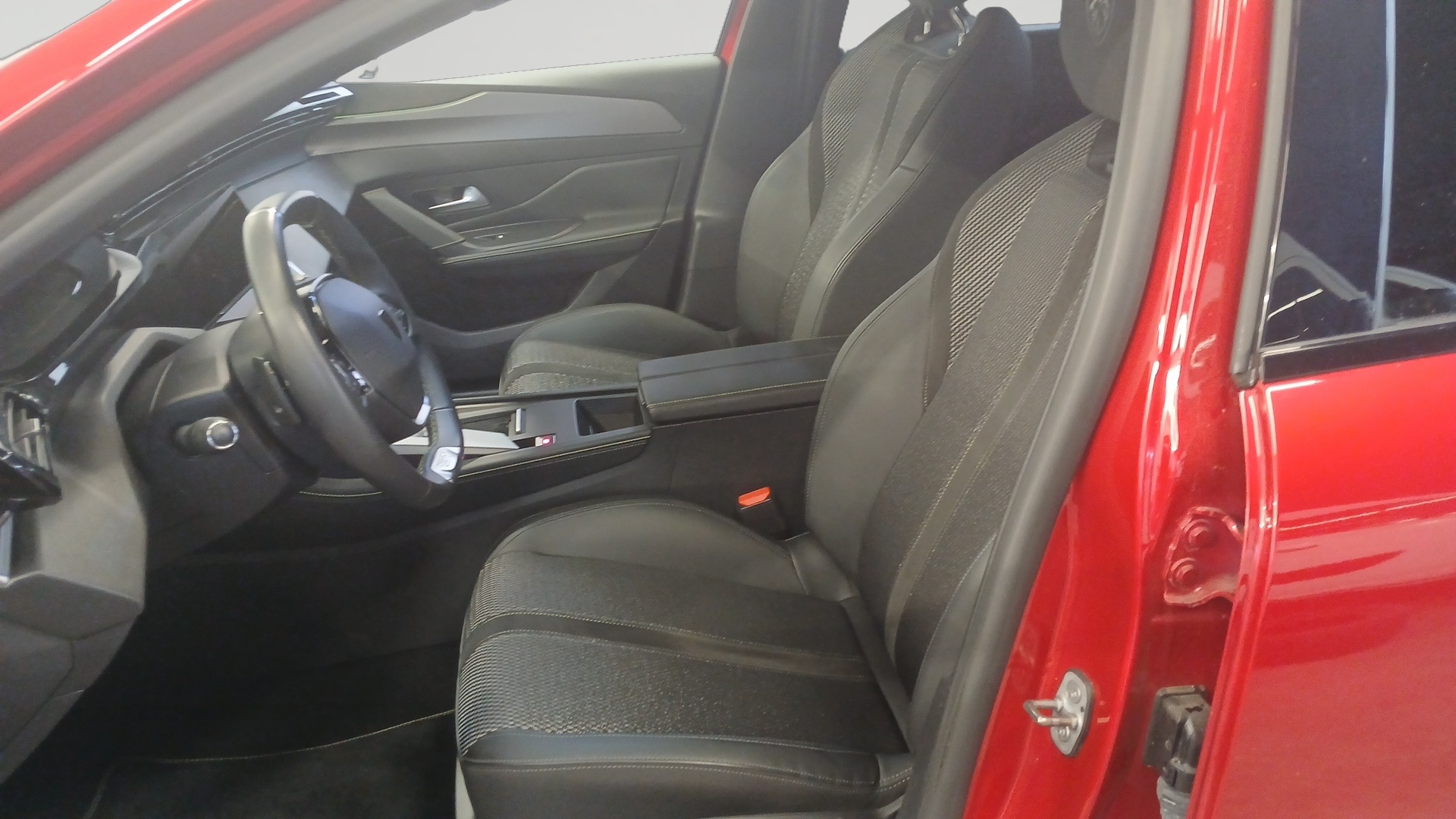 Photo 6 du véhicule PEUGEOT 308 SW