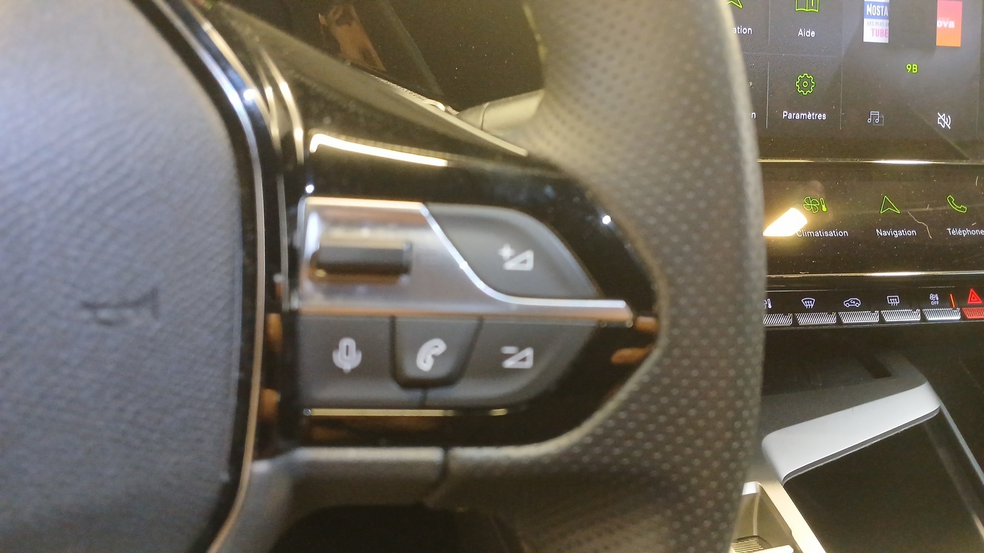 Photo 15 du véhicule PEUGEOT 308 SW