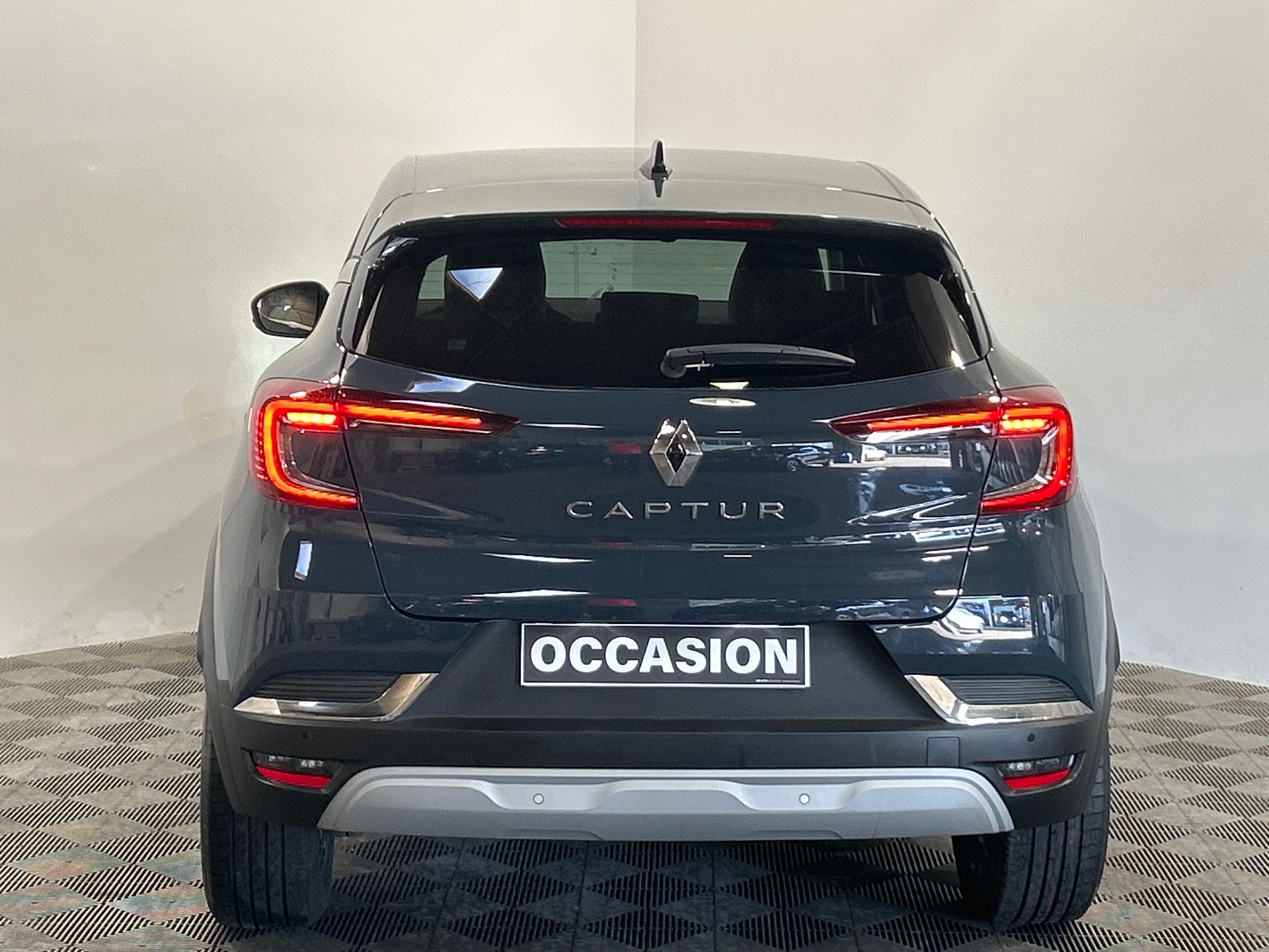 Photo 7 du véhicule RENAULT CAPTUR