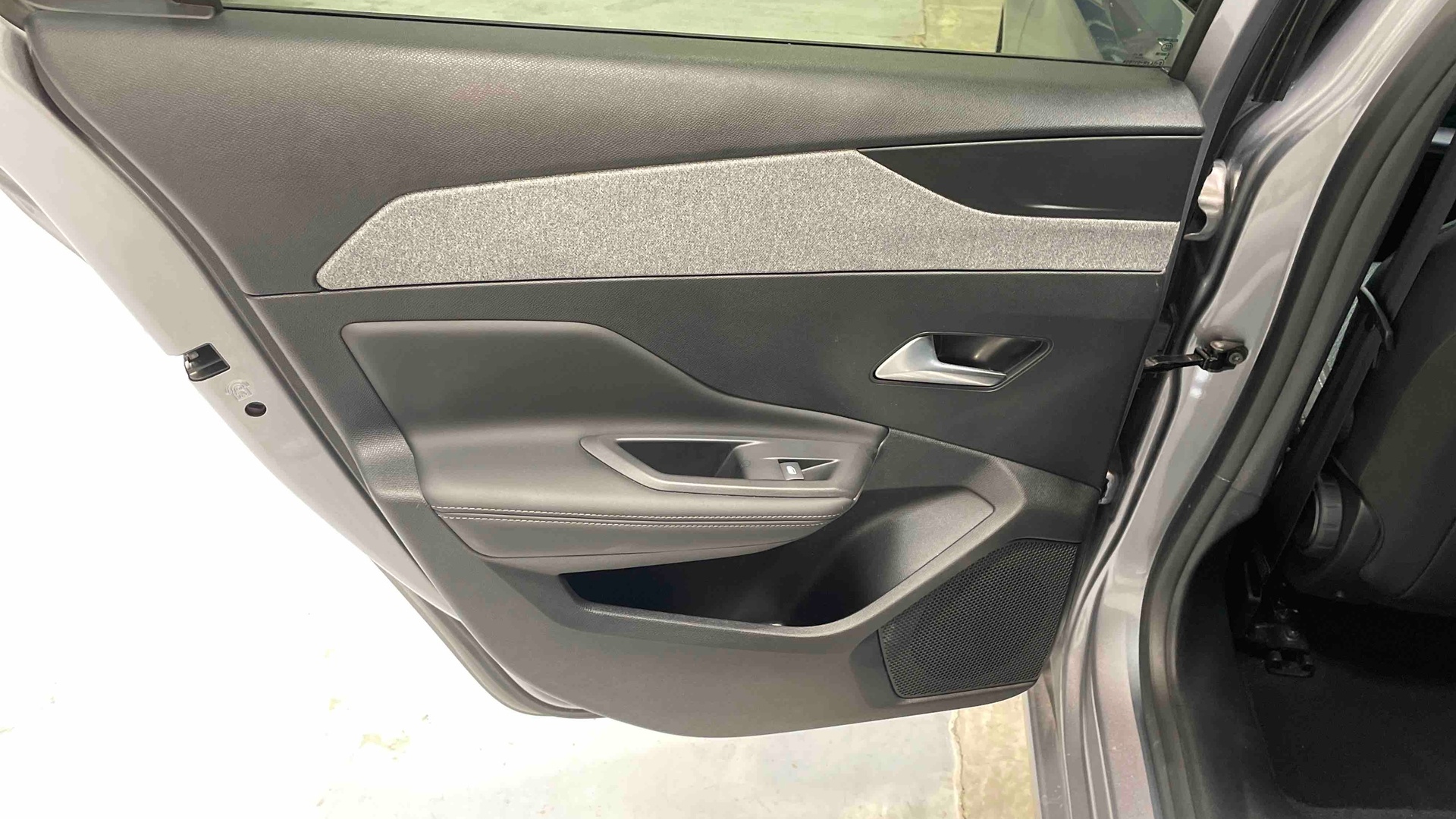 Photo 31 du véhicule PEUGEOT 308
