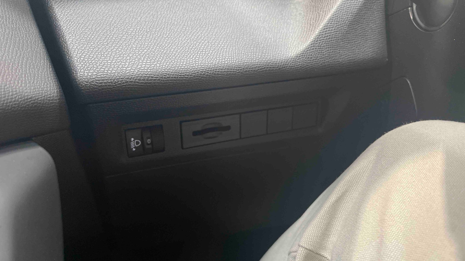 Photo 25 du véhicule PEUGEOT 308