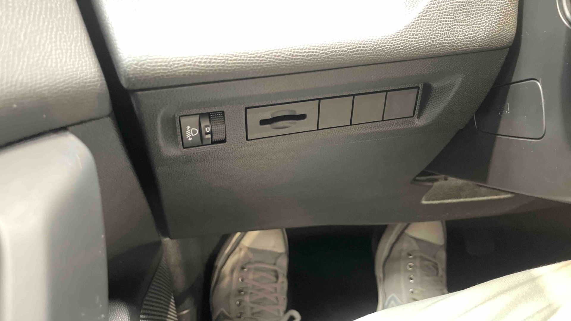 Photo 24 du véhicule PEUGEOT 308