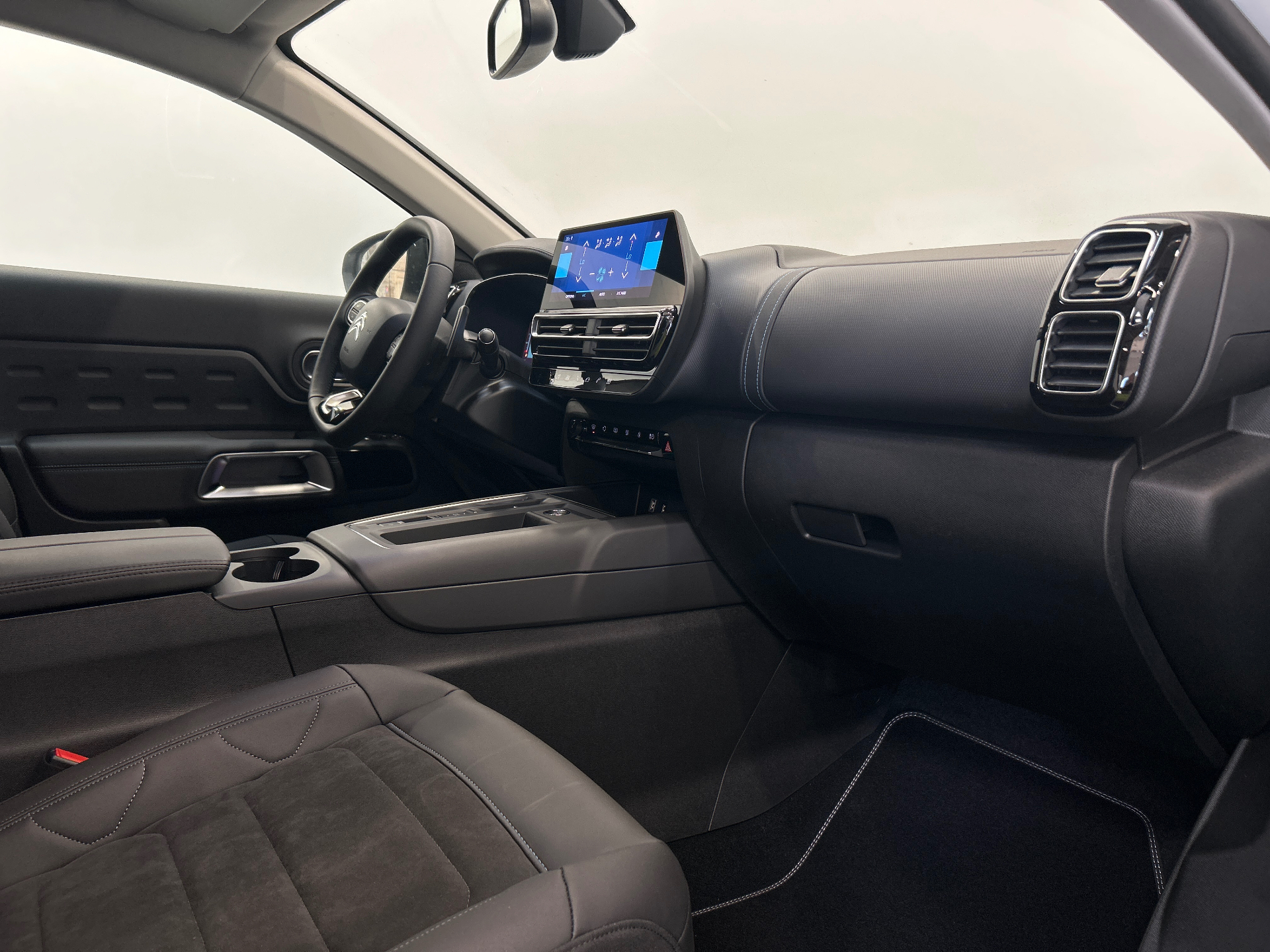 Photo 20 du véhicule CITROEN C5 AIRCROSS