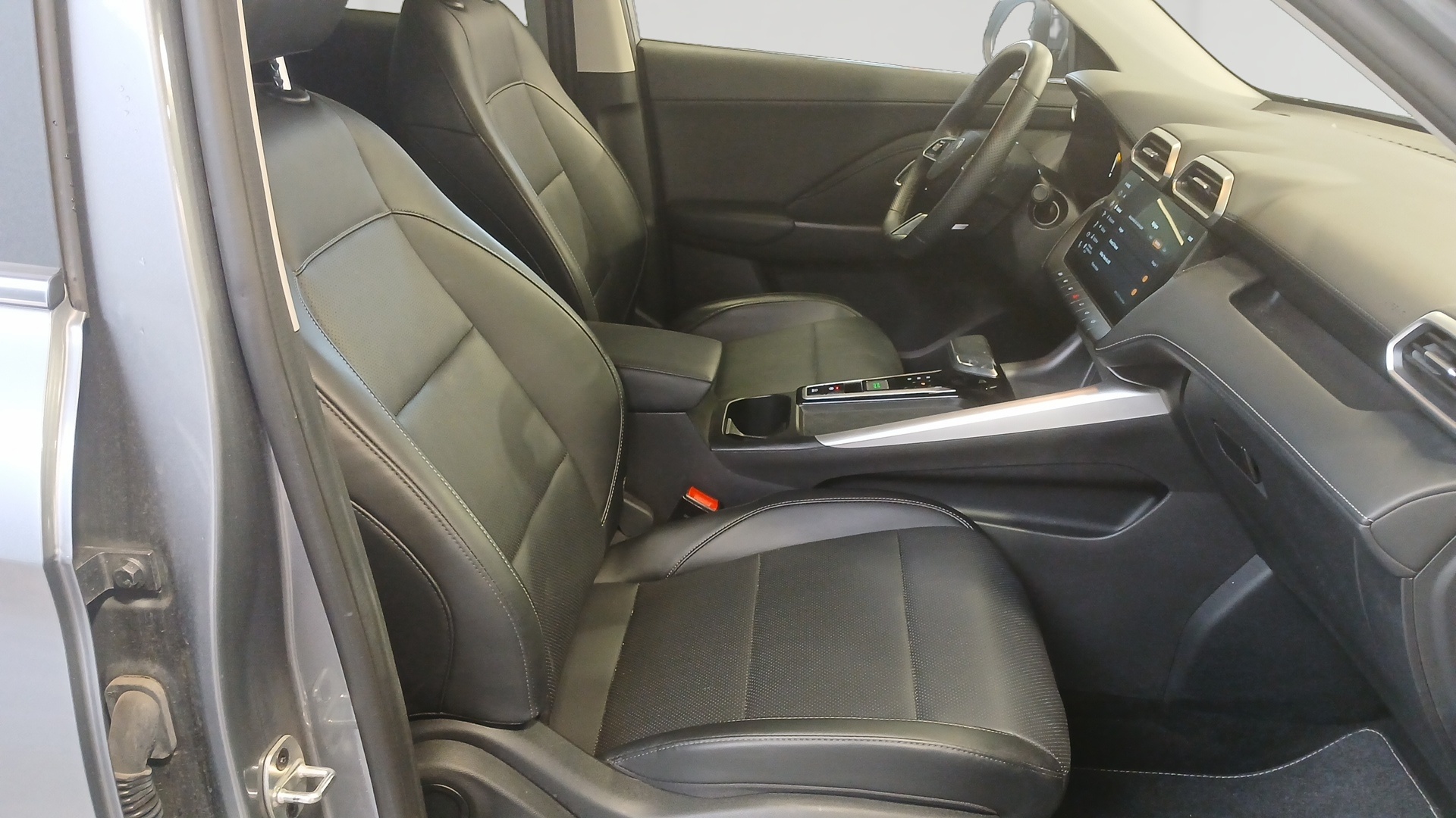 Photo 9 du véhicule MG ZS