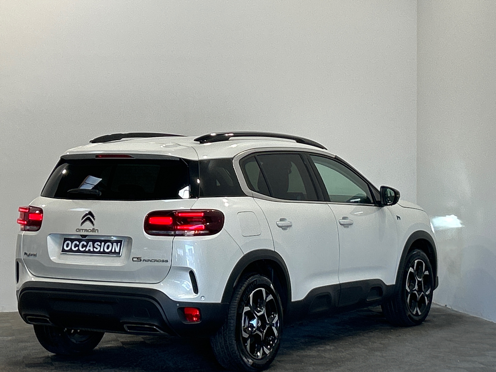 Photo 3 du véhicule CITROEN C5 AIRCROSS