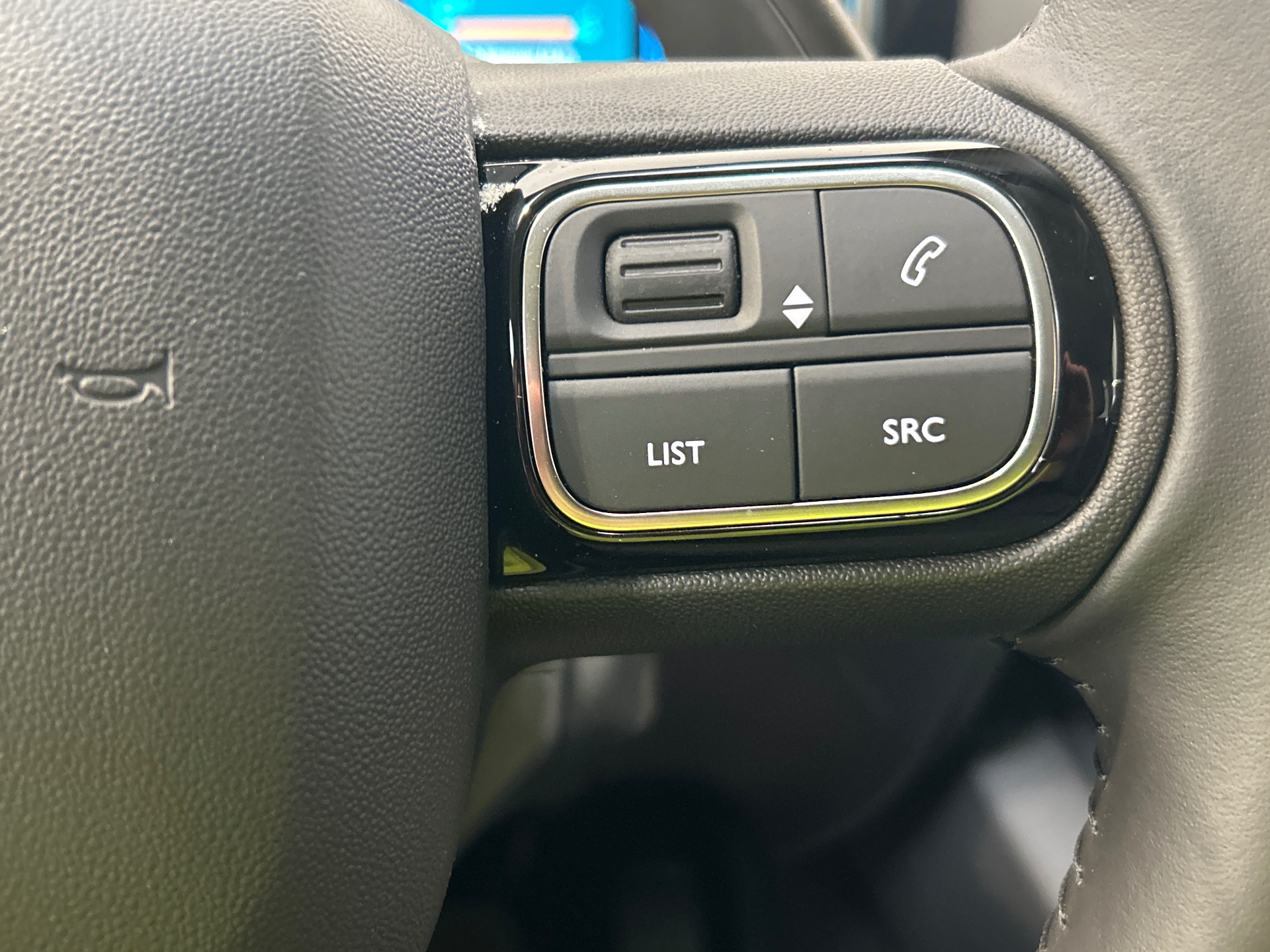 Photo 25 du véhicule CITROEN C5 AIRCROSS