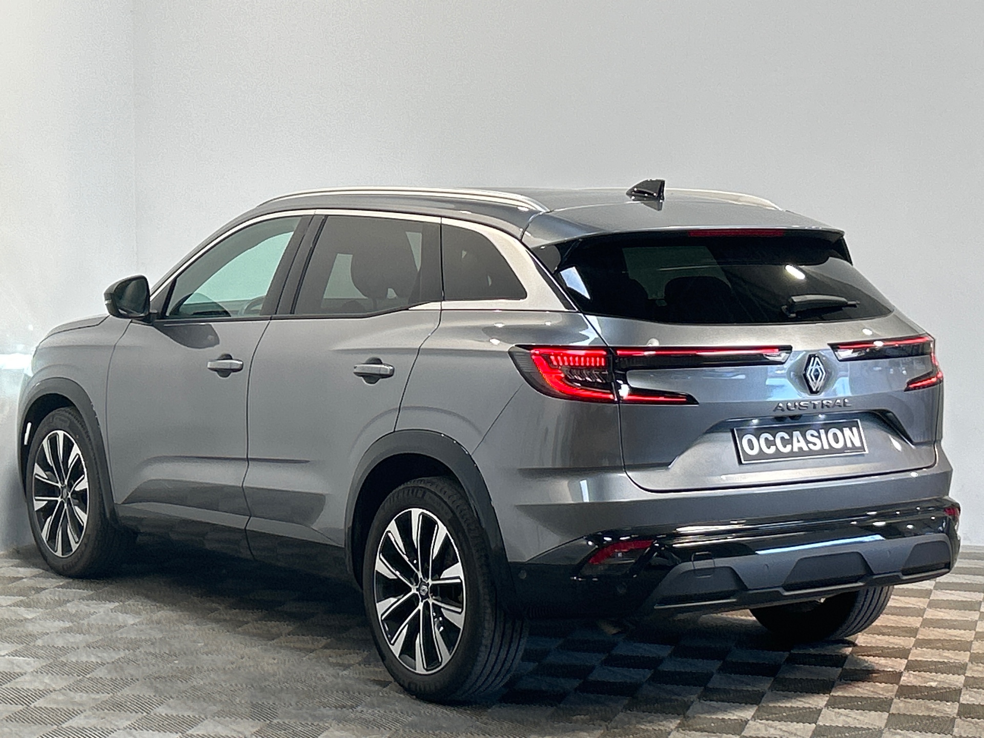 Photo 4 du véhicule RENAULT AUSTRAL