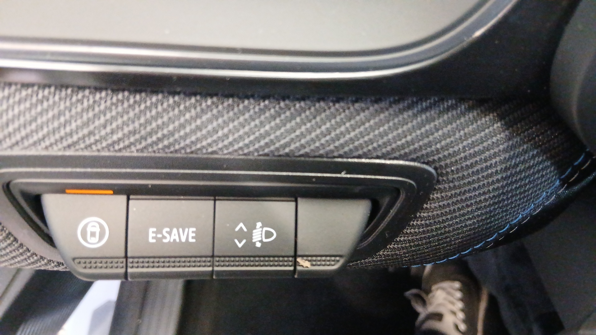 Photo 11 du véhicule RENAULT CAPTUR
