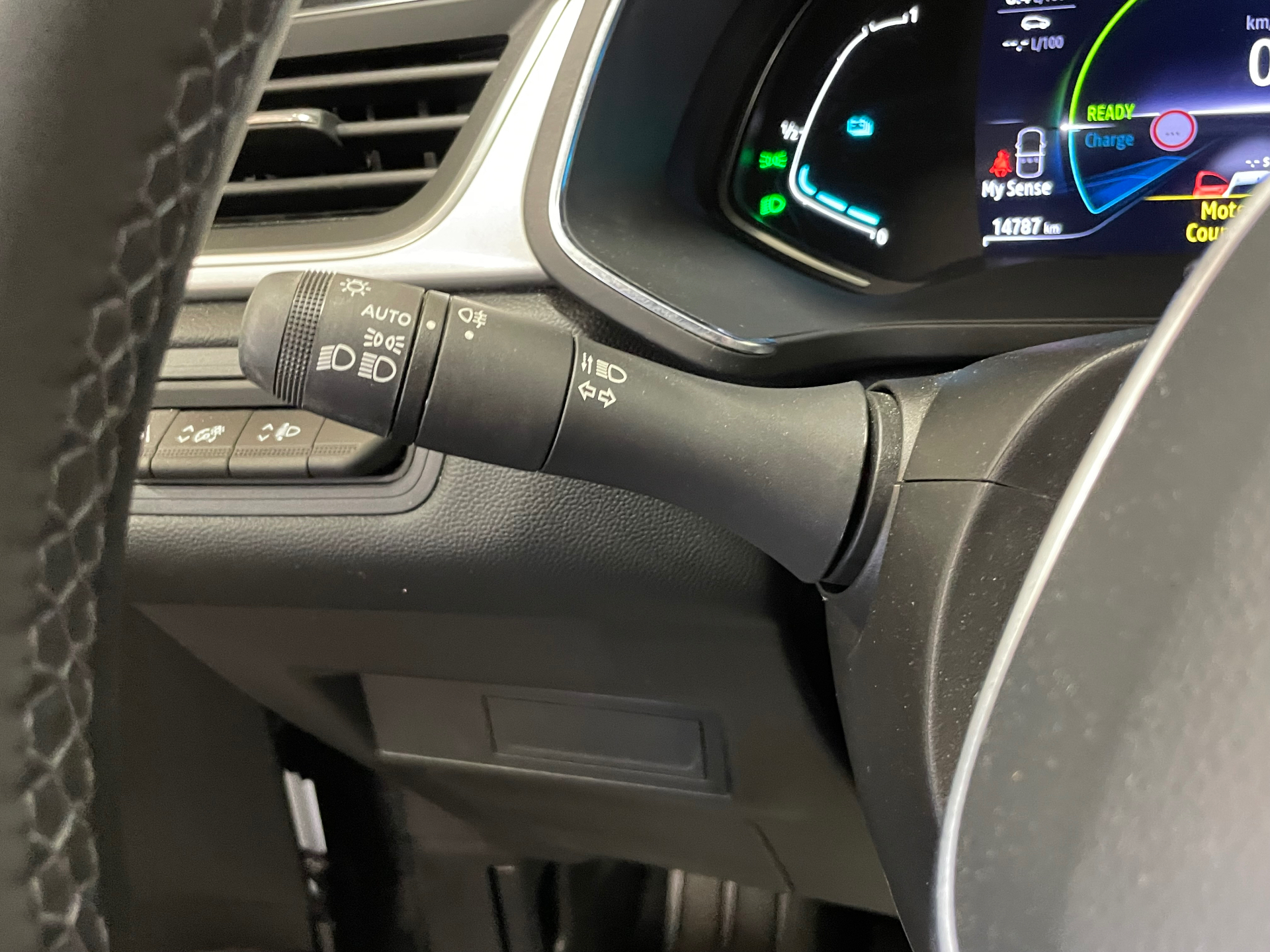 Photo 21 du véhicule RENAULT CAPTUR