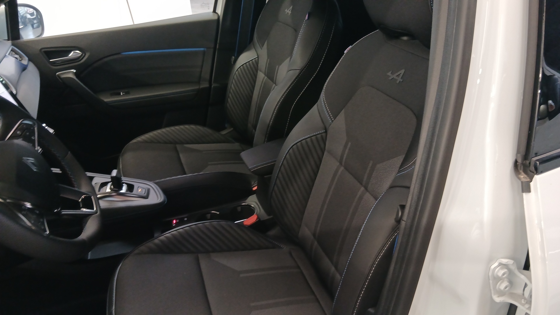 Photo 25 du véhicule RENAULT CAPTUR
