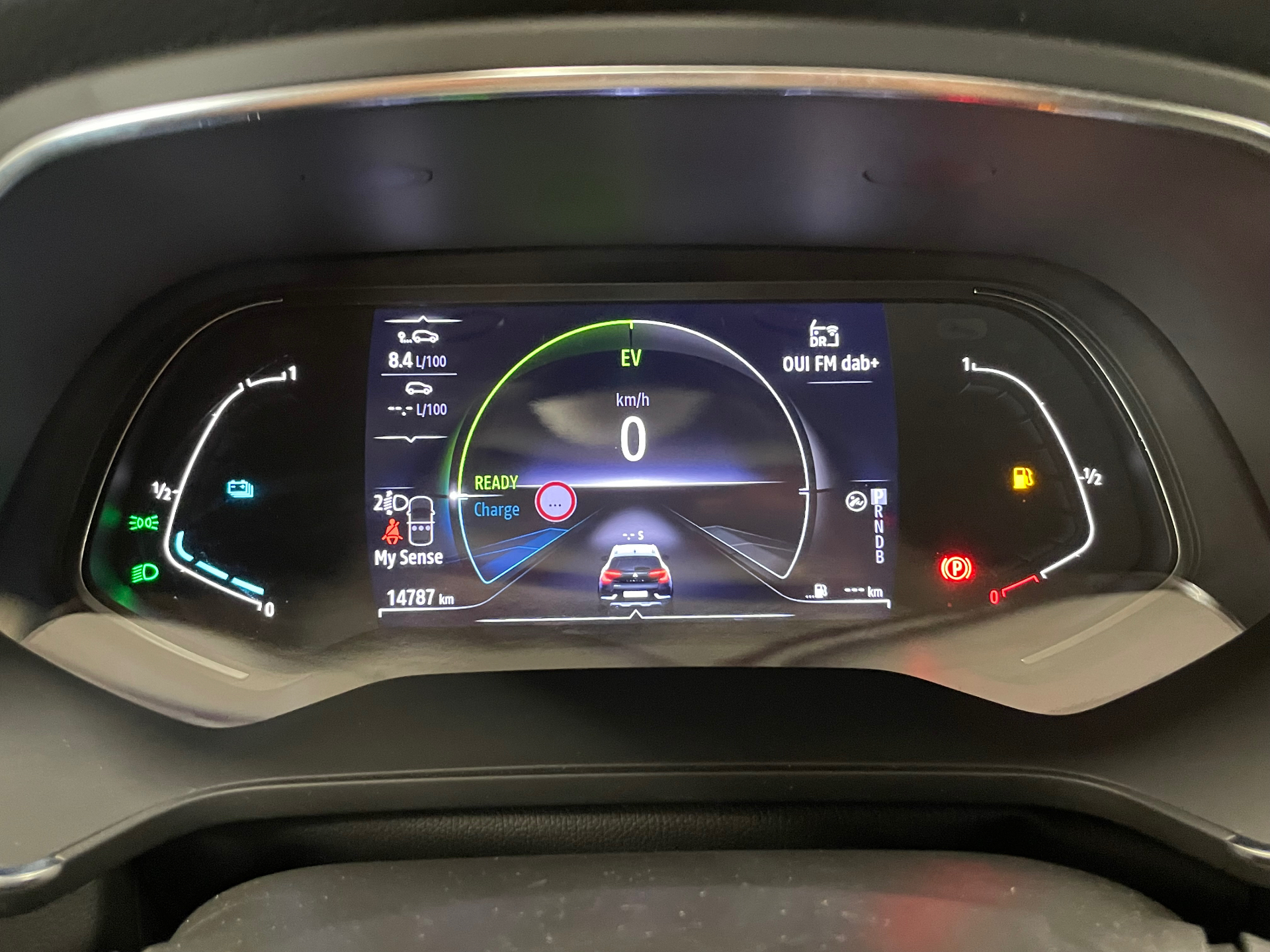 Photo 16 du véhicule RENAULT CAPTUR