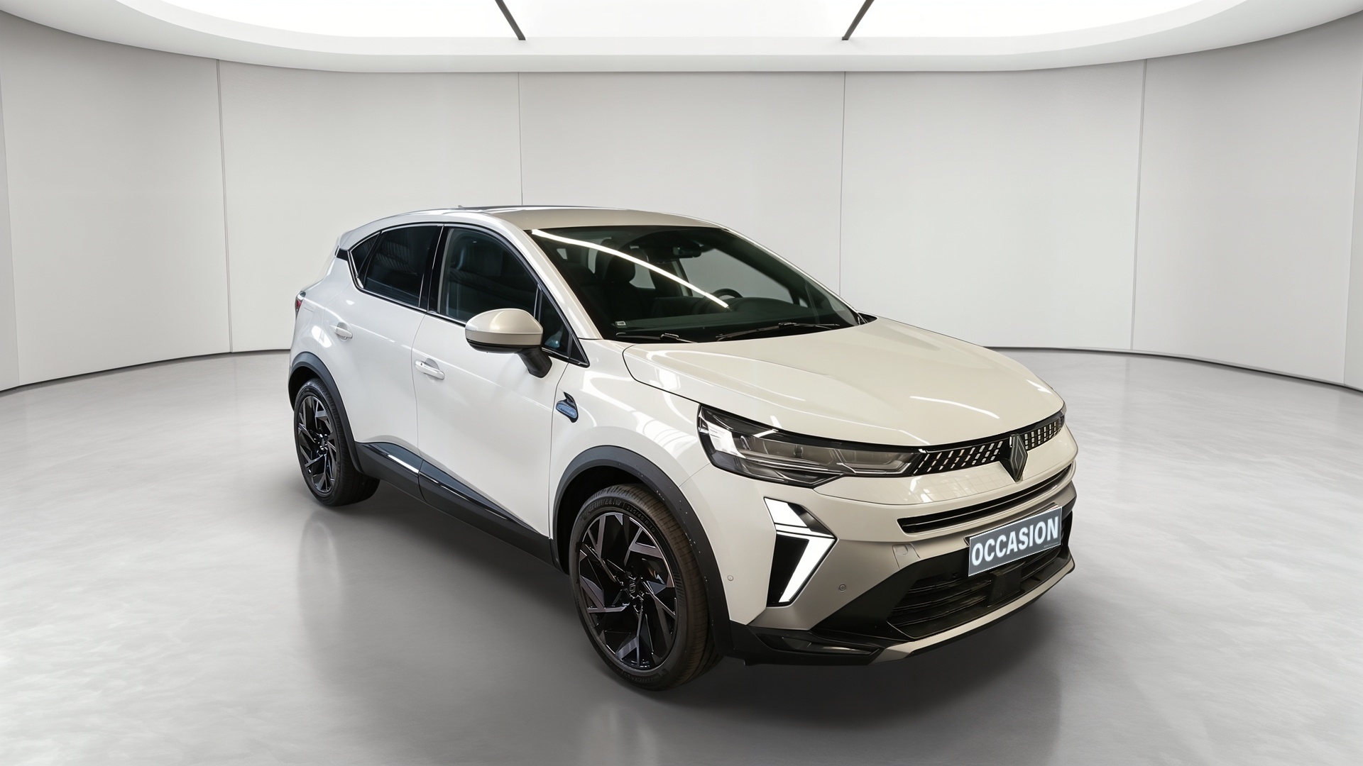 Photo 3 du véhicule RENAULT CAPTUR