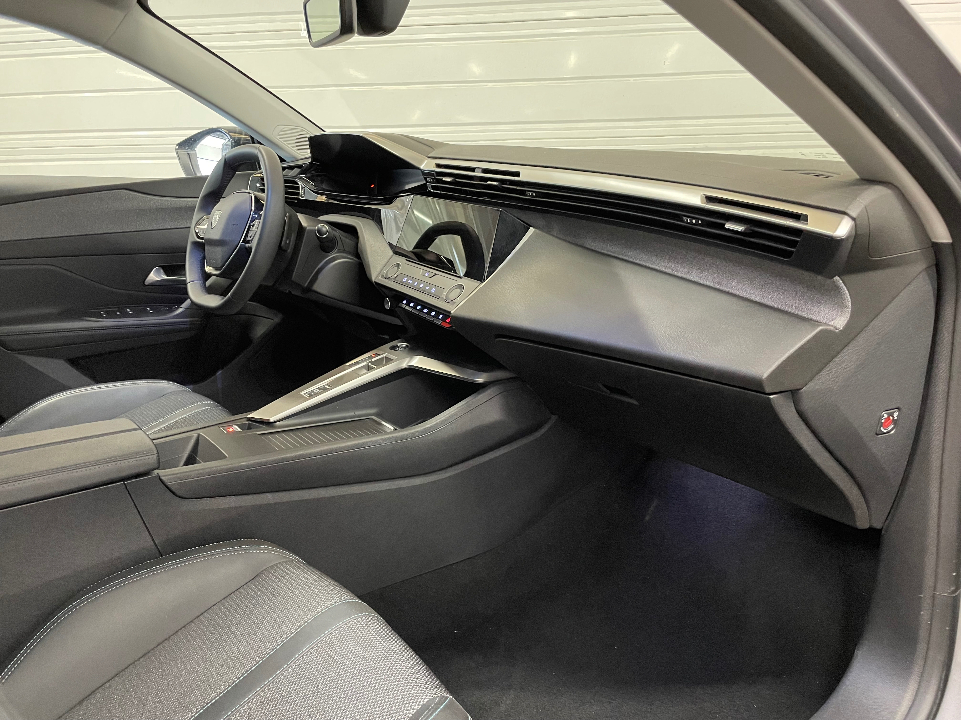 Photo 10 du véhicule PEUGEOT 308
