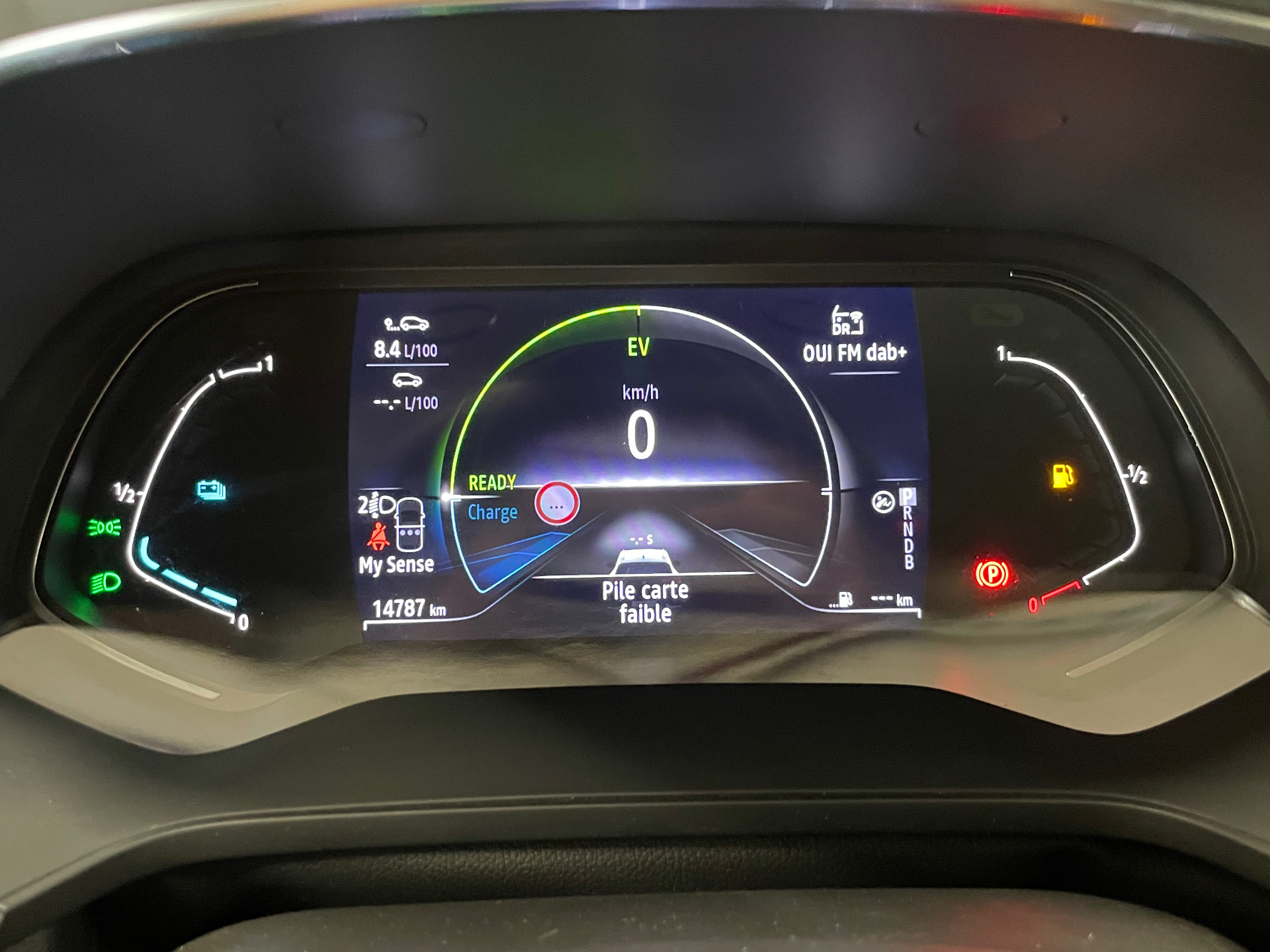 Photo 15 du véhicule RENAULT CAPTUR