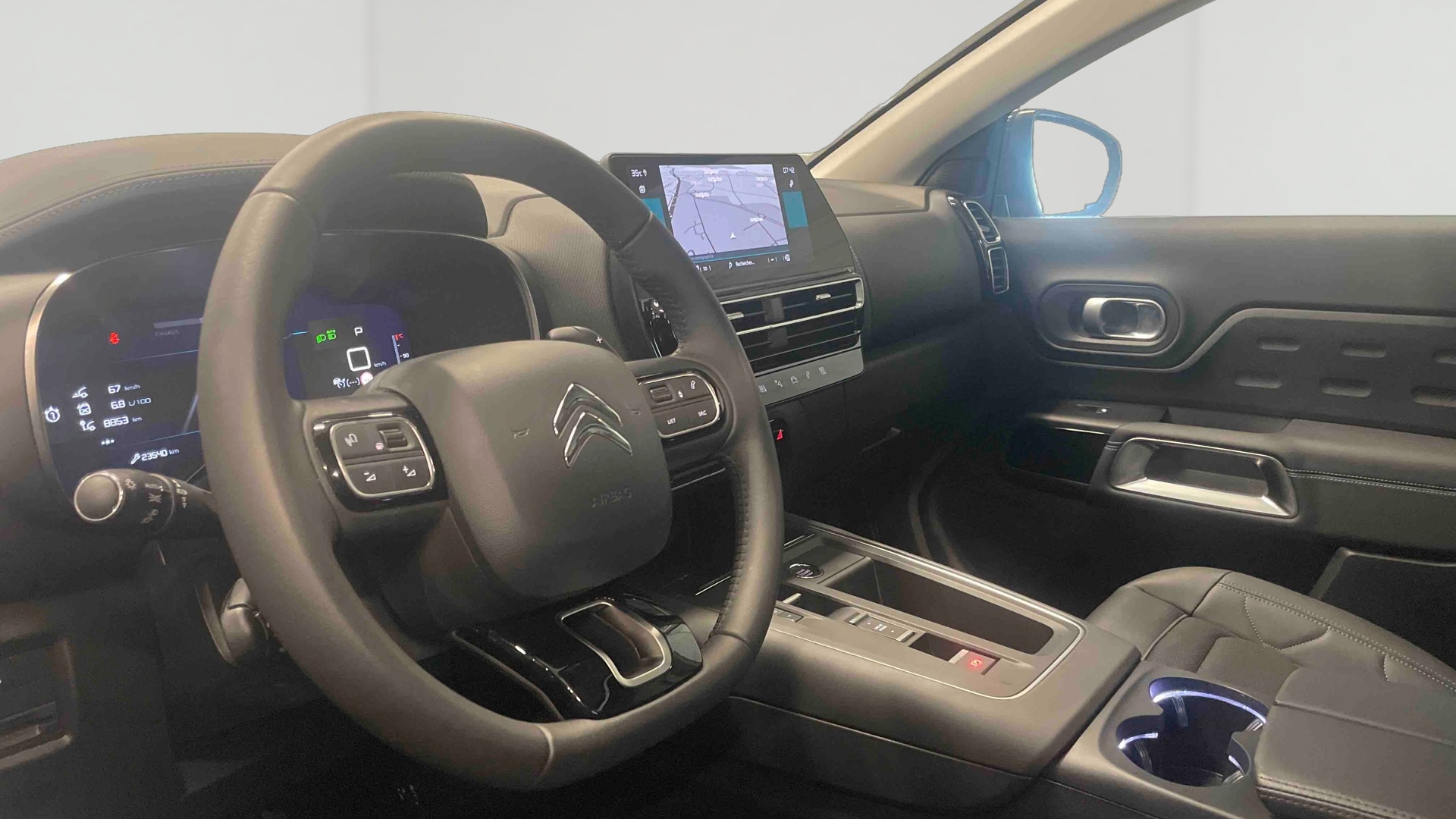 Photo 6 du véhicule CITROEN C5 AIRCROSS