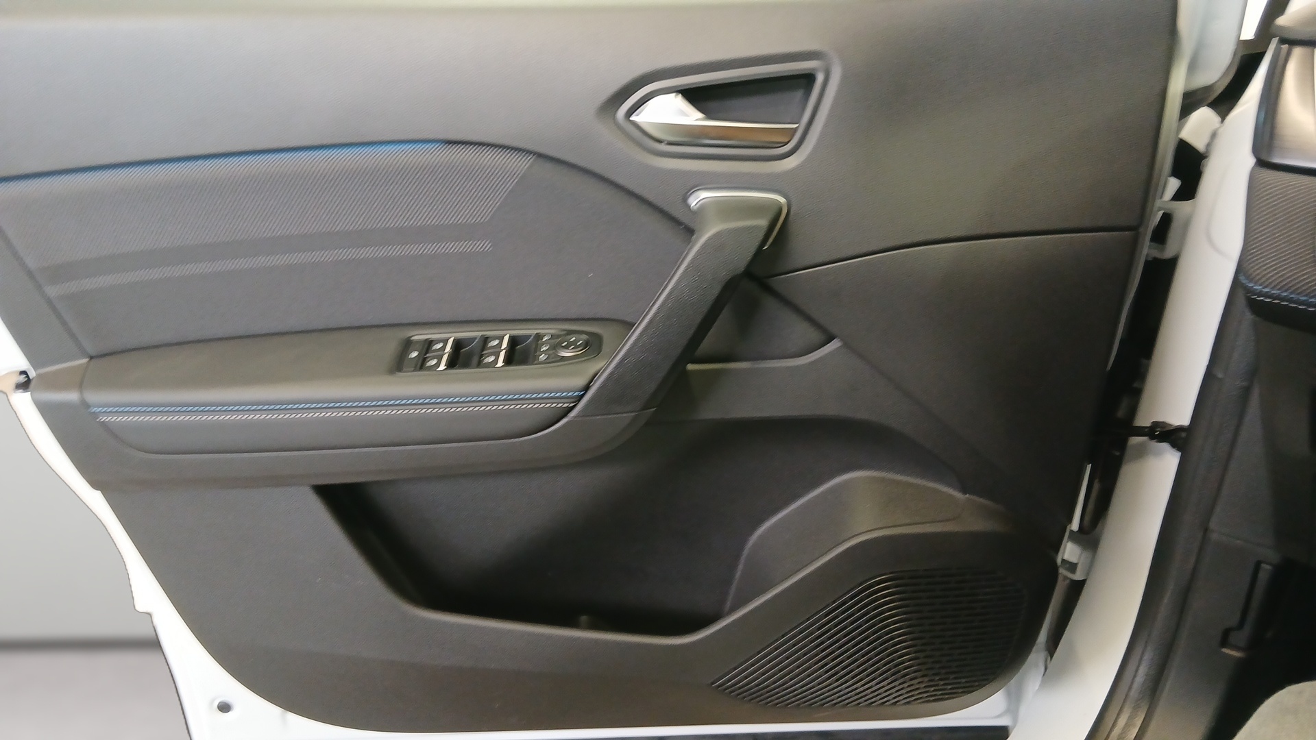 Photo 7 du véhicule RENAULT CAPTUR