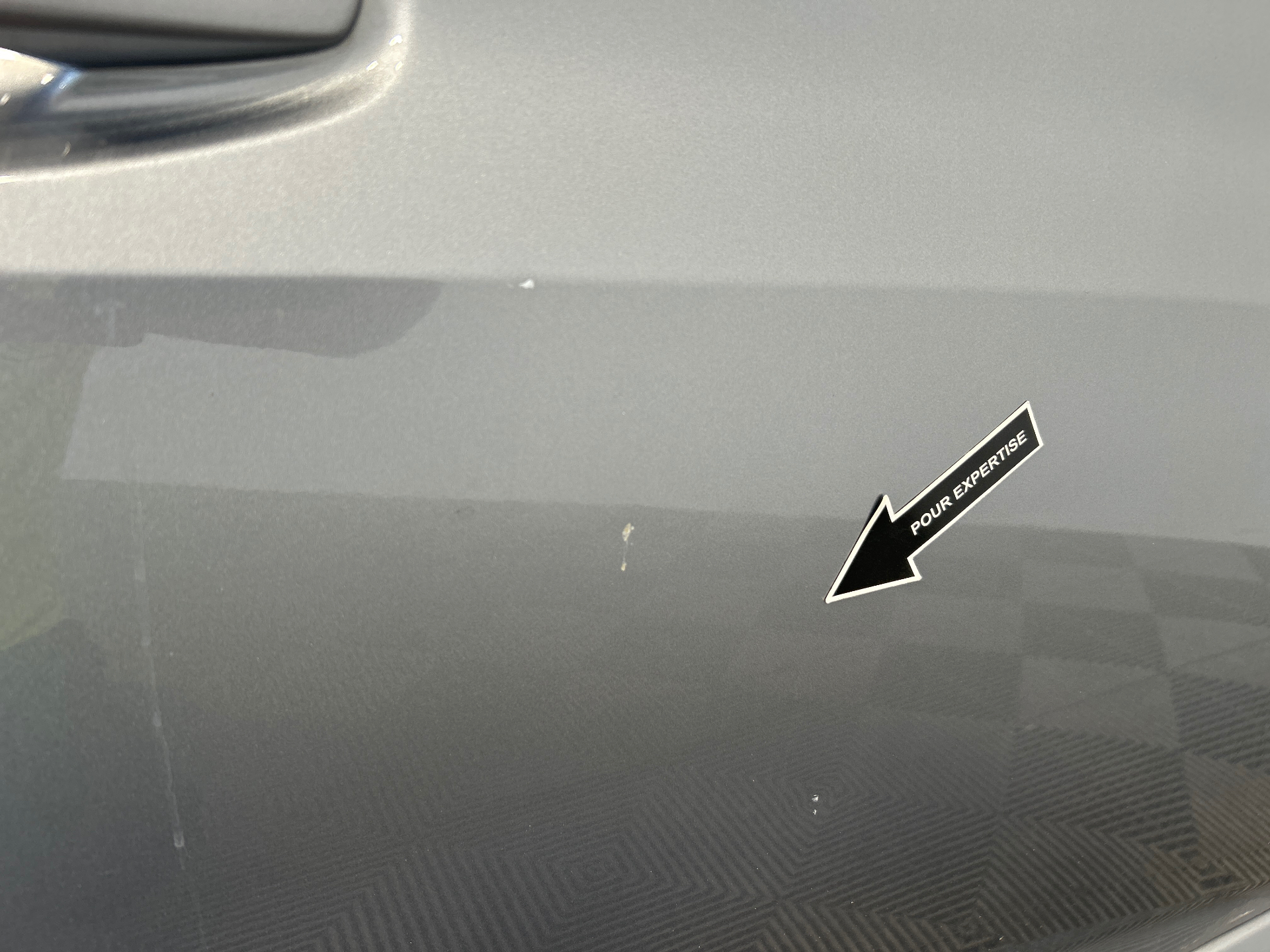 Photo 43 du véhicule PEUGEOT 208
