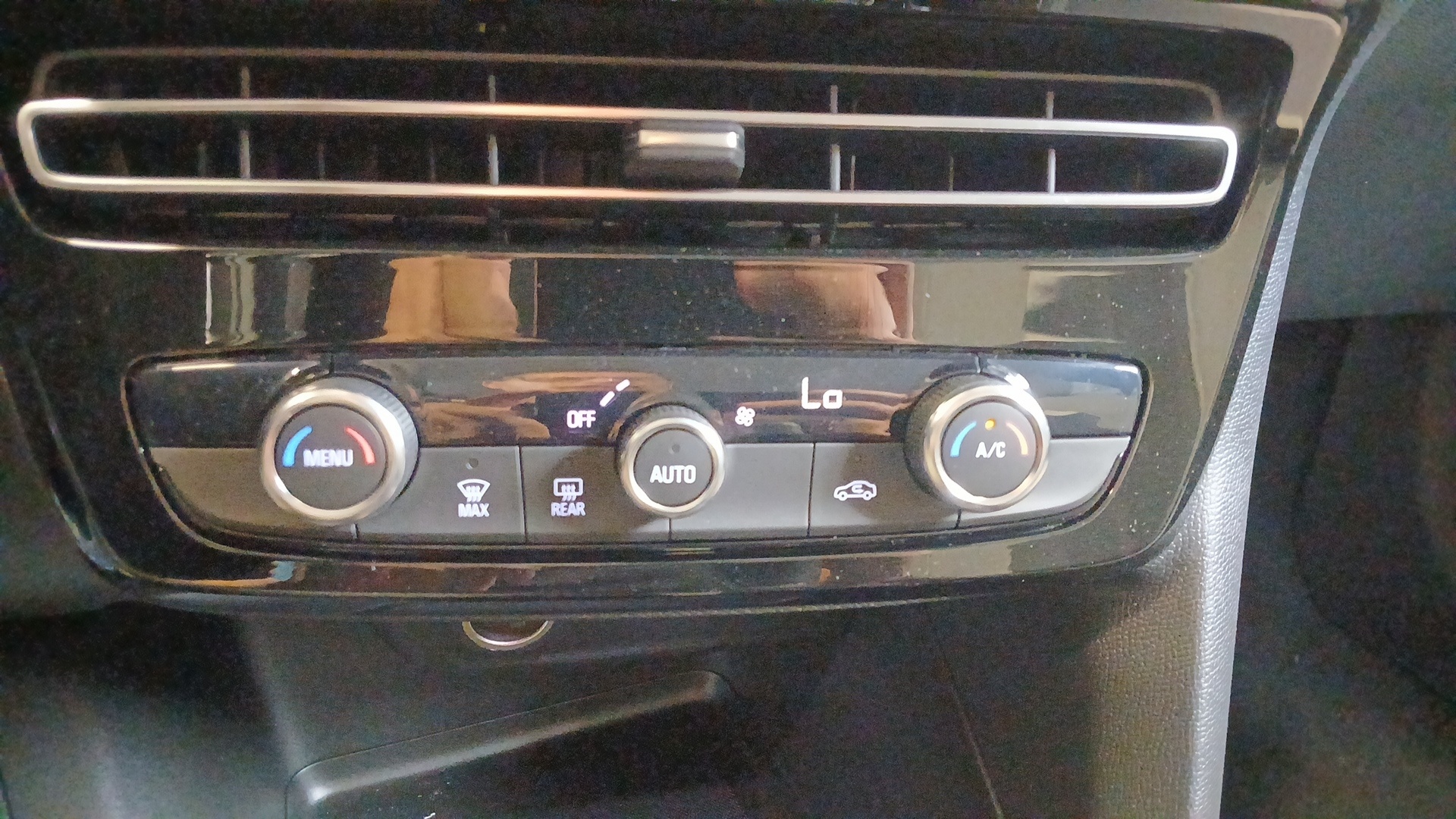 Photo 7 du véhicule OPEL MOKKA