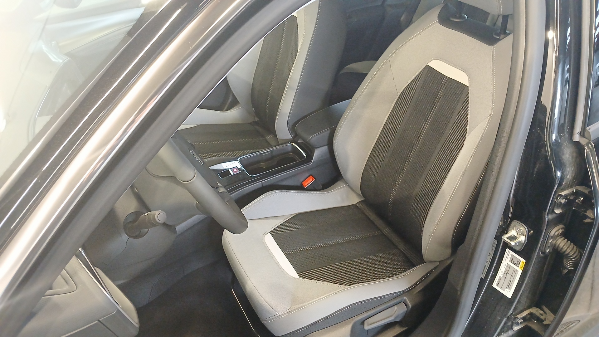 Photo 20 du véhicule OPEL MOKKA