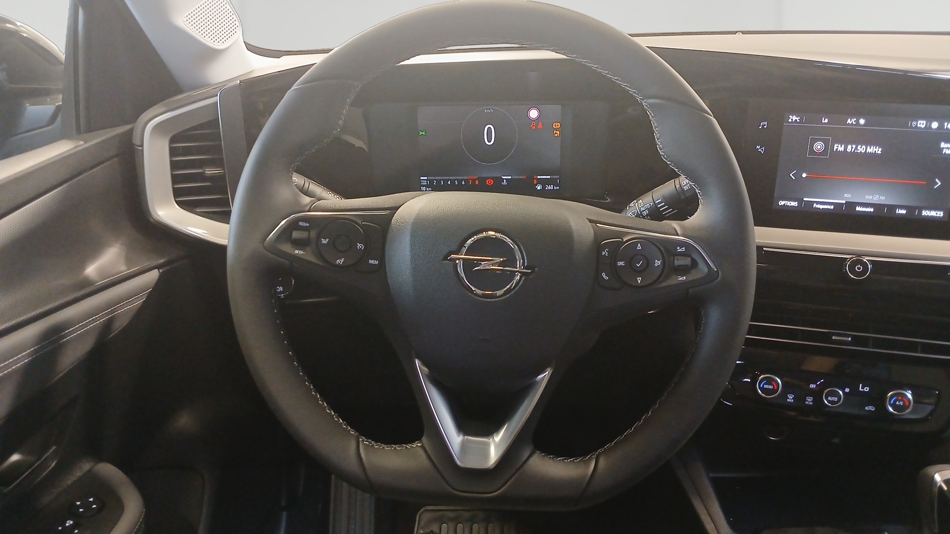 Photo 18 du véhicule OPEL MOKKA