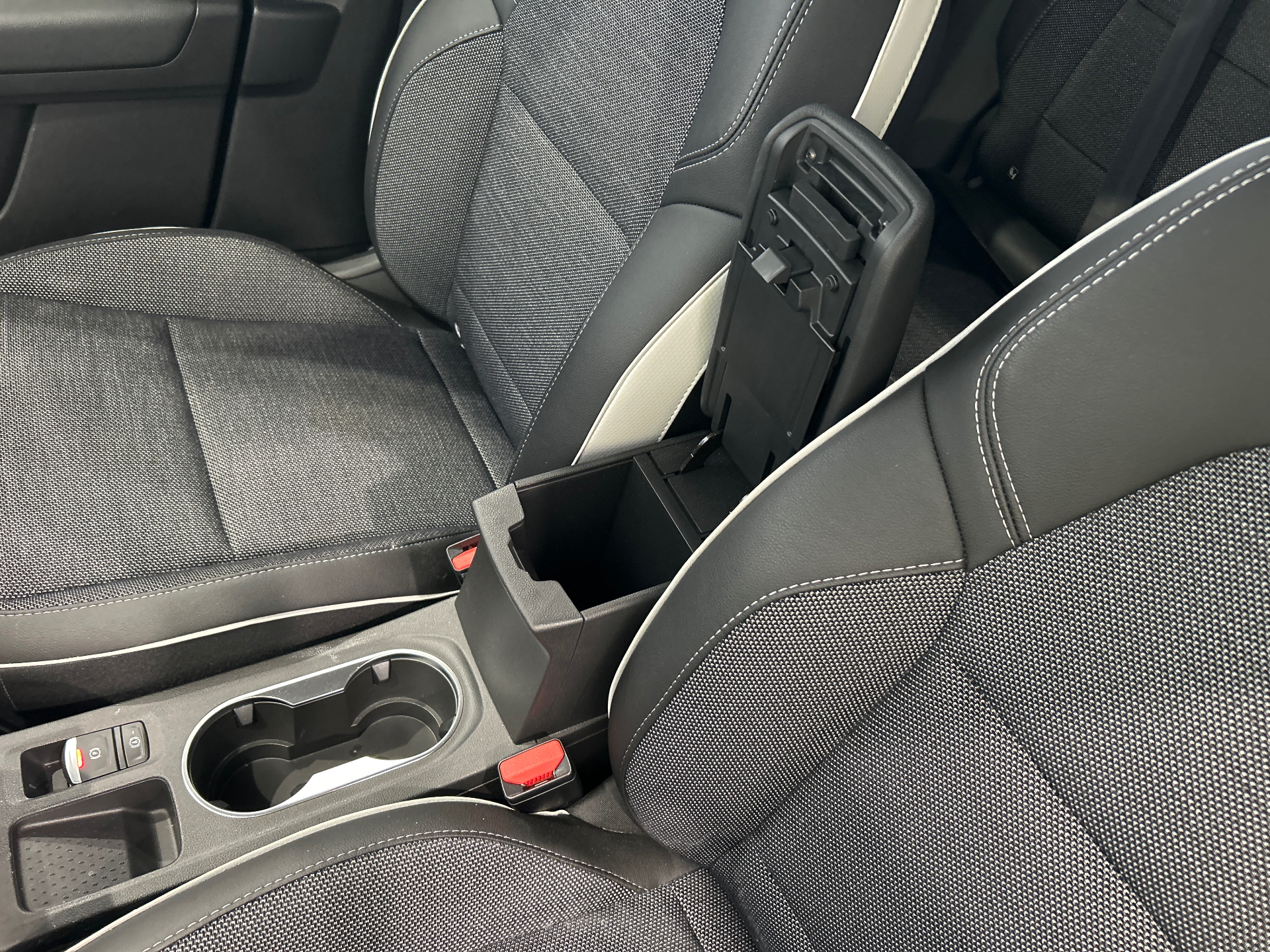 Photo 19 du véhicule RENAULT CAPTUR