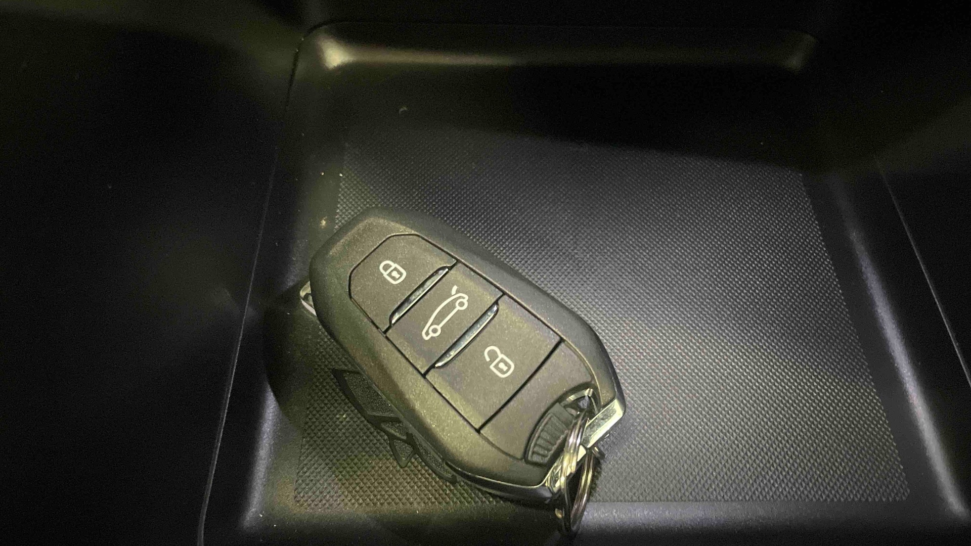 Photo 19 du véhicule OPEL MOKKA