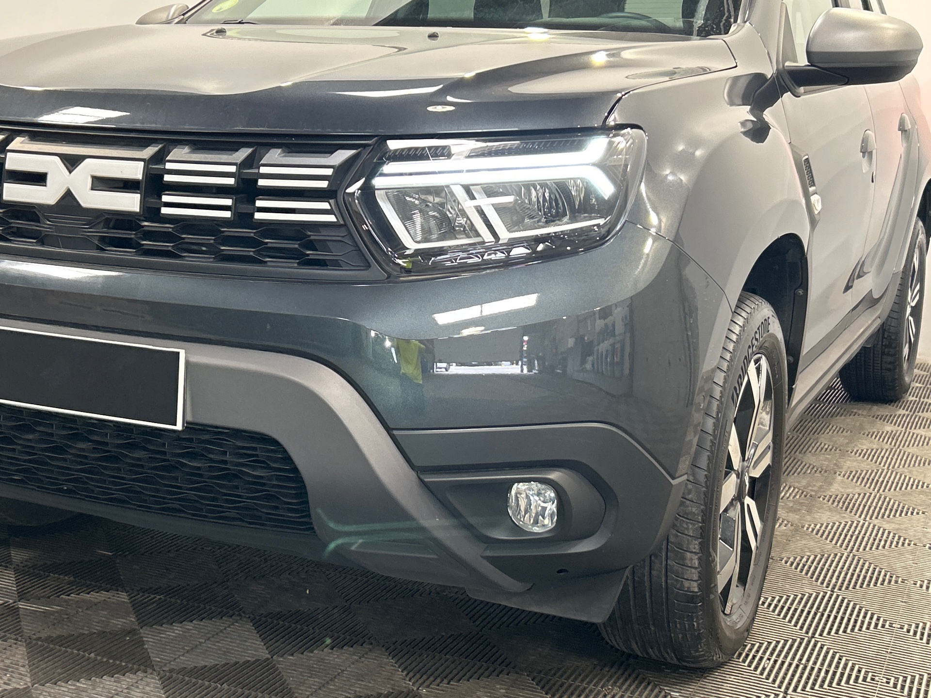 Photo 6 du véhicule DACIA DUSTER