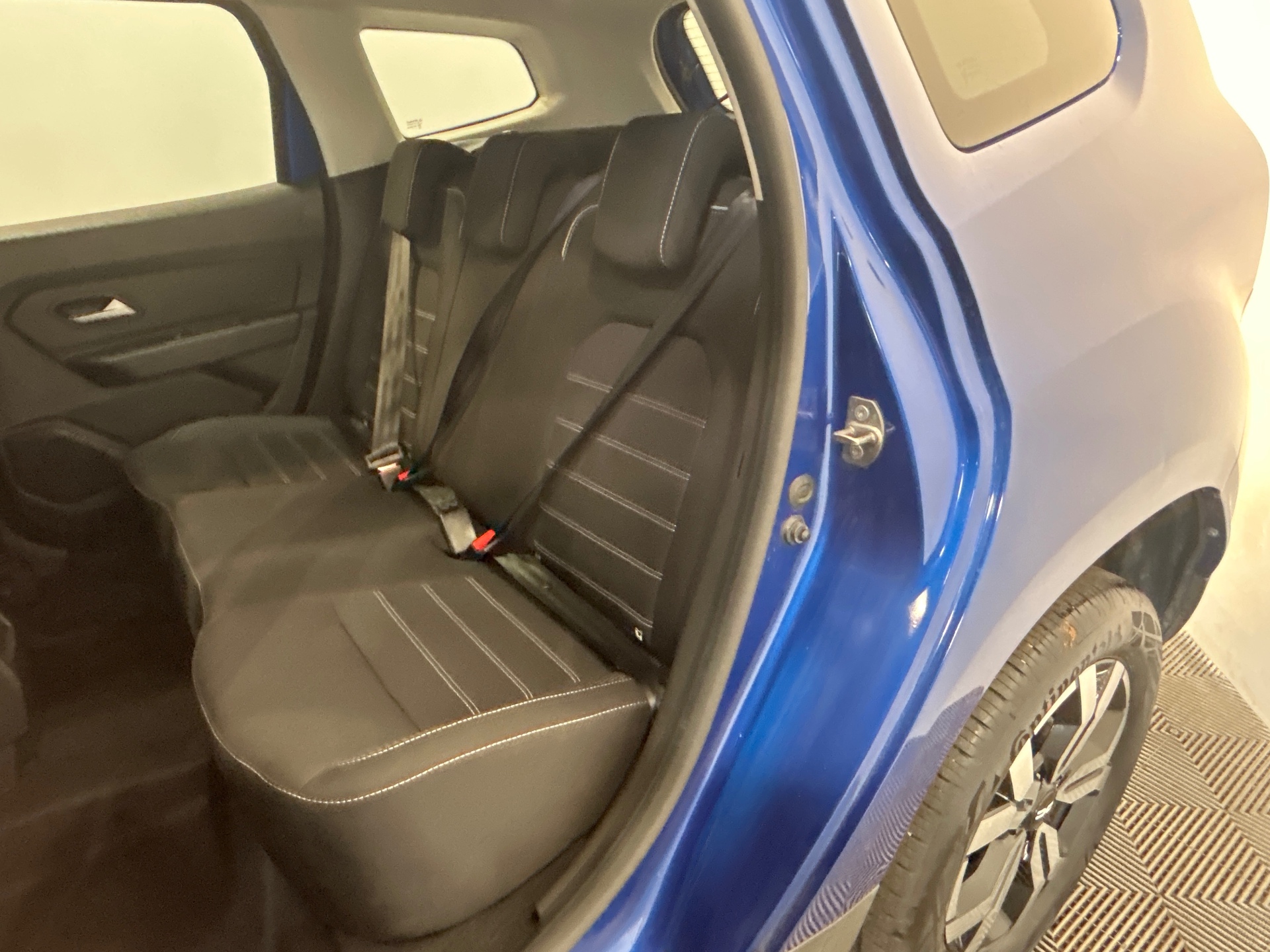 Photo 10 du véhicule DACIA DUSTER