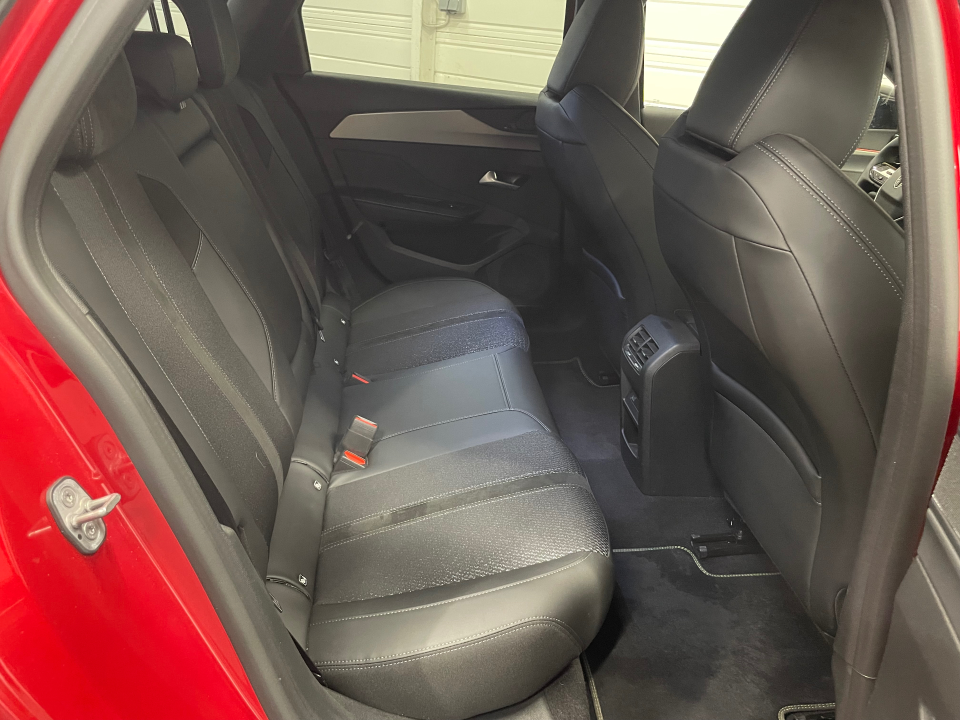 Photo 12 du véhicule PEUGEOT 308 SW