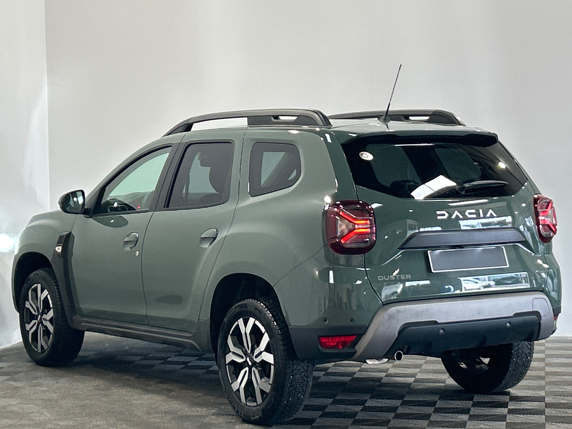 Photo 4 du véhicule DACIA DUSTER
